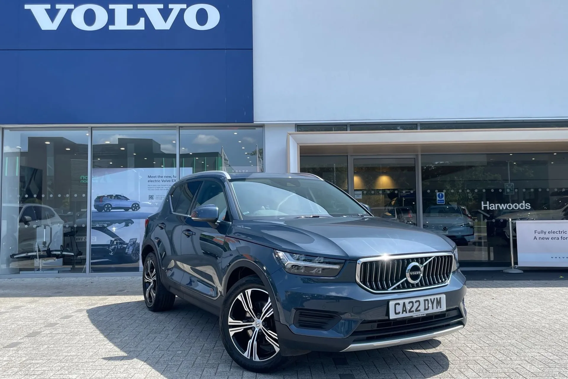 Volvo XC40 focused image