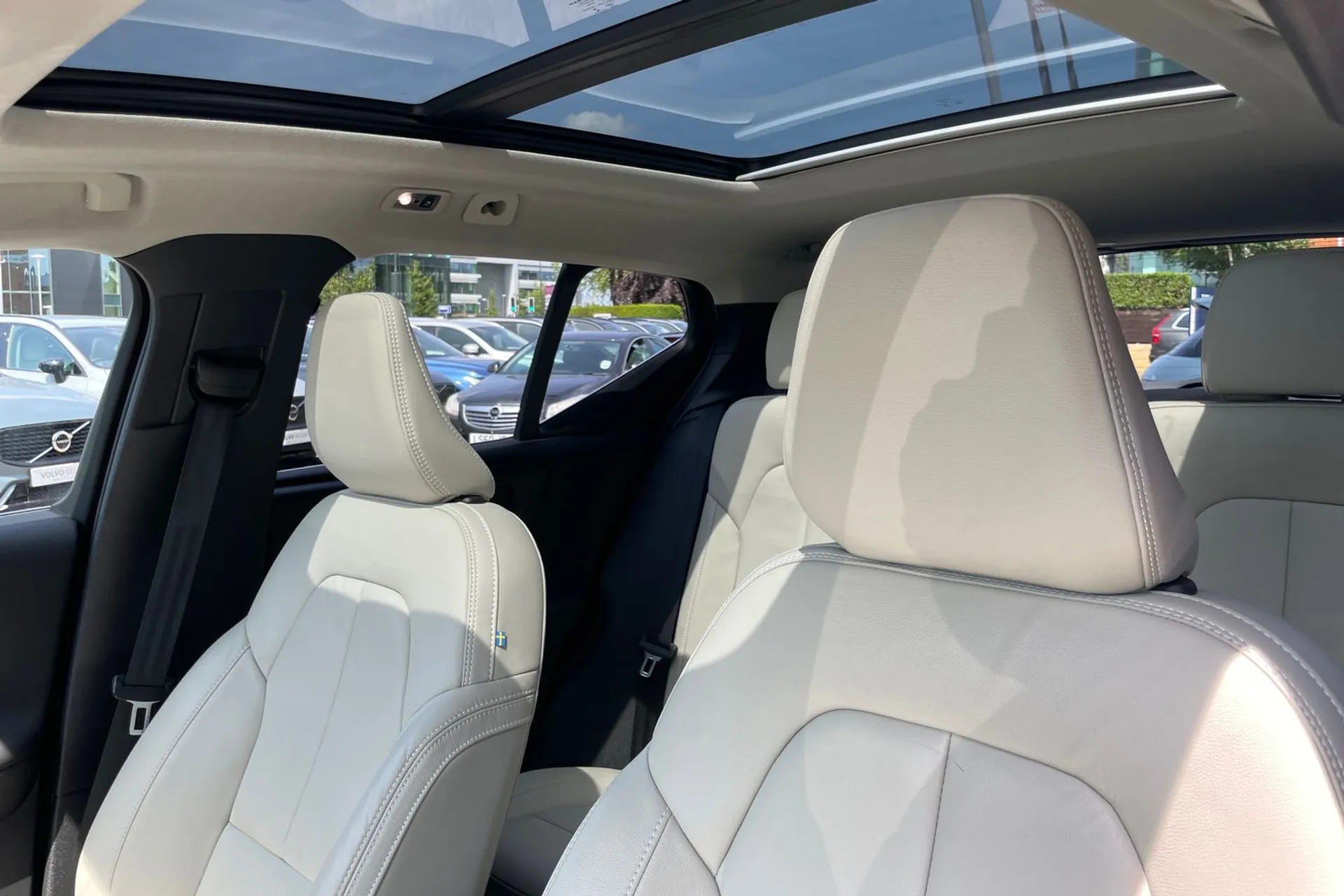Volvo XC40 thumbnail image number 28