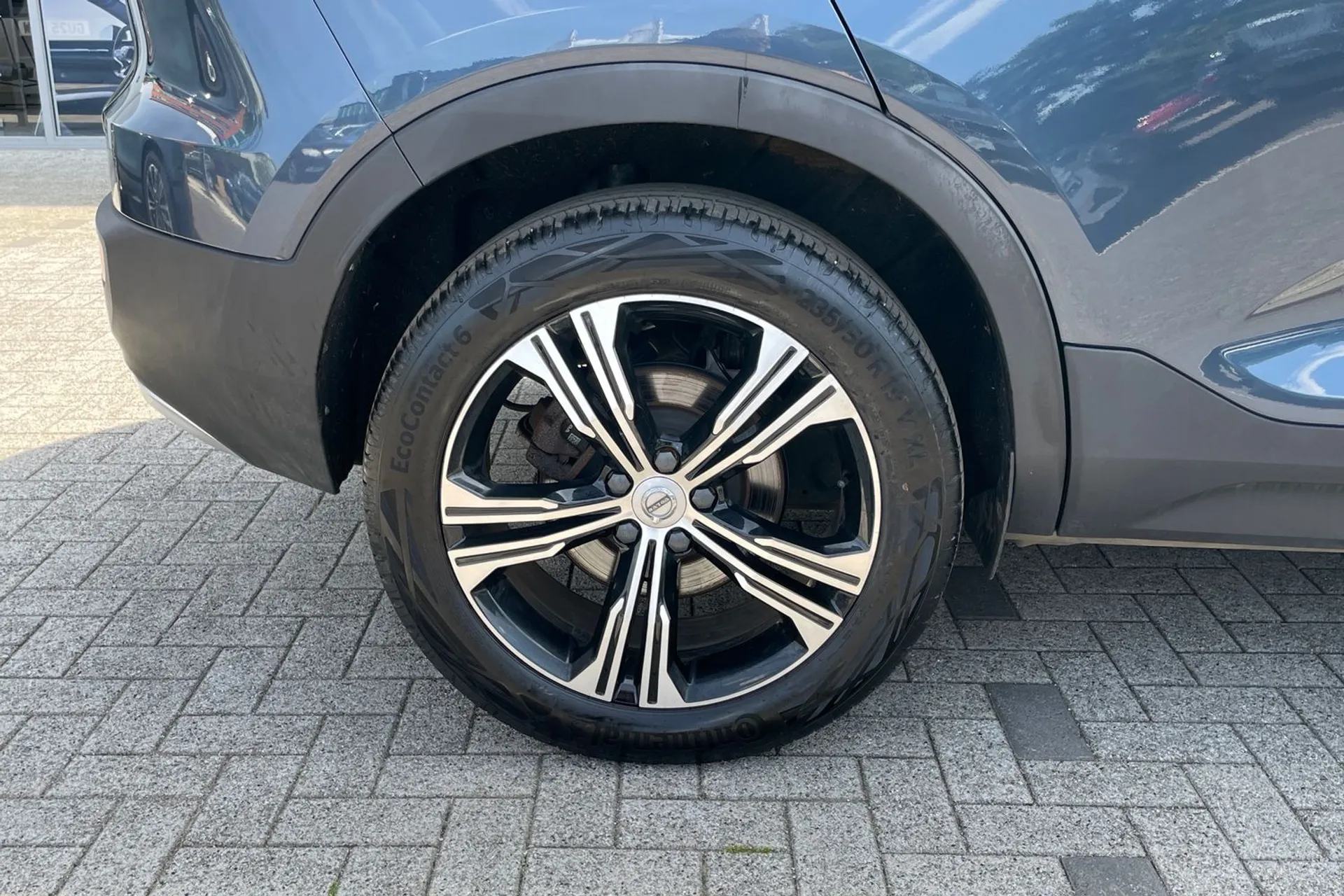 Volvo XC40 thumbnail image number 13