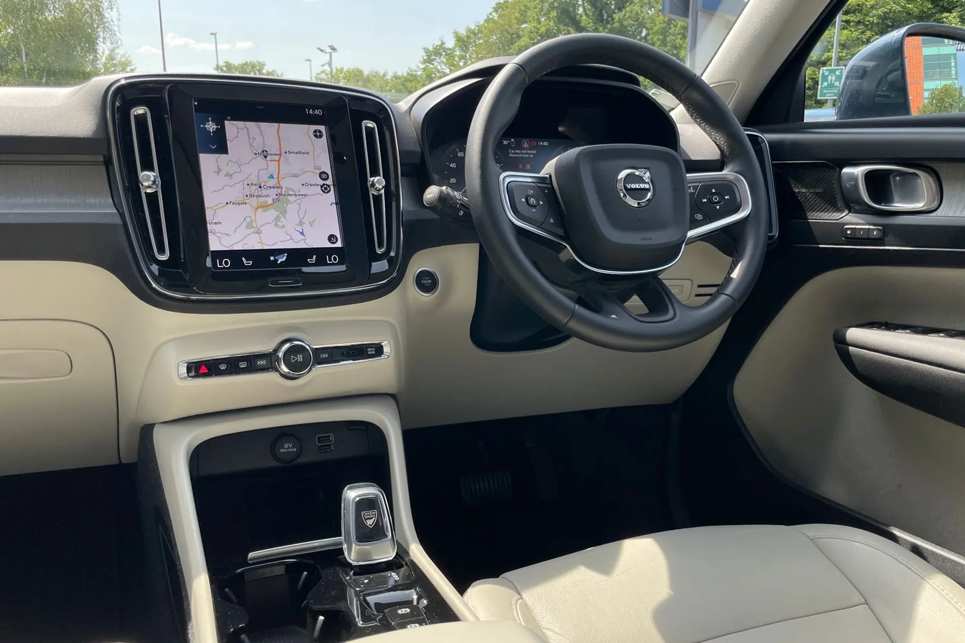 Volvo XC40 thumbnail image number 34