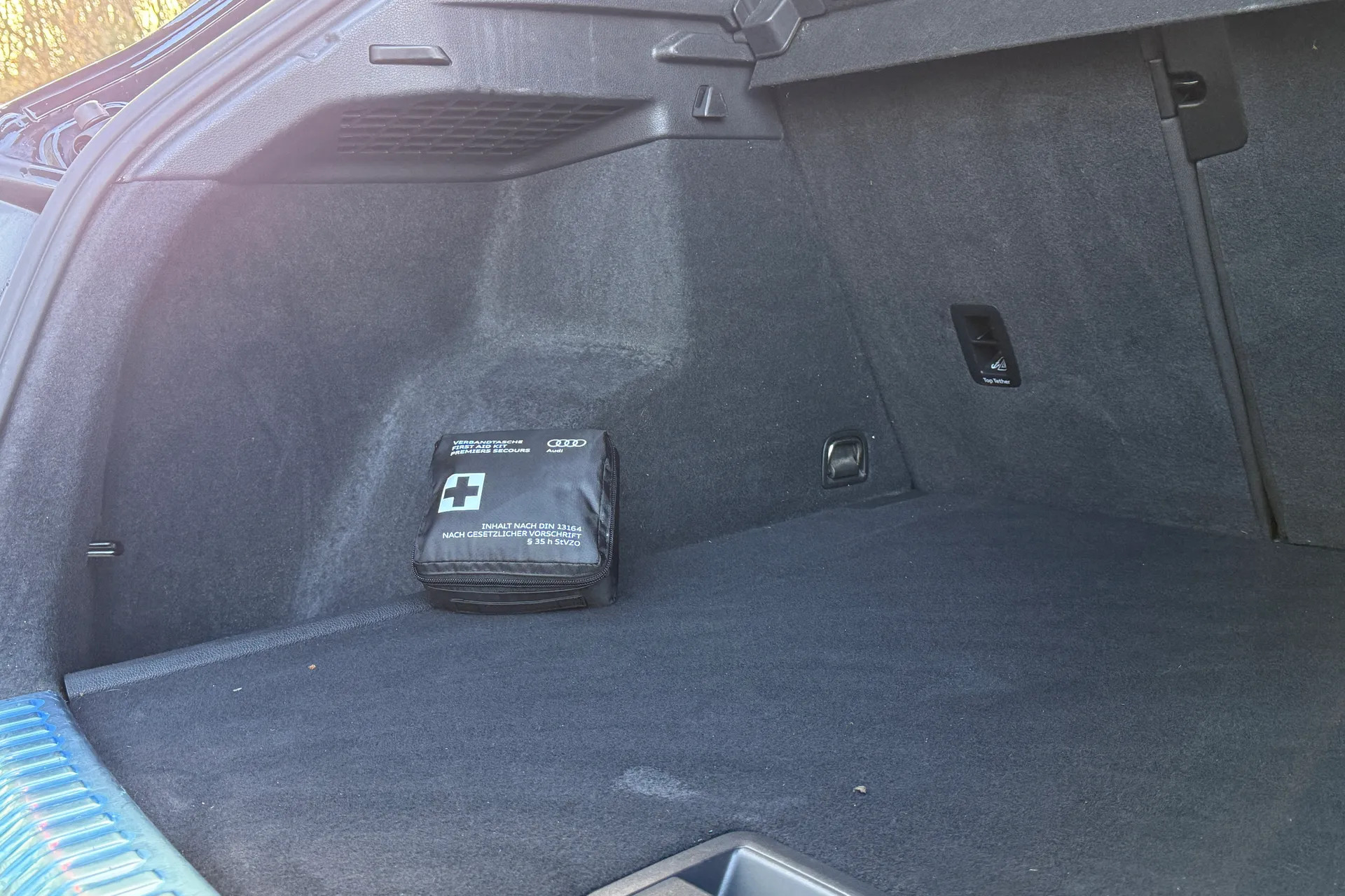 Audi Q3 thumbnail image number 35