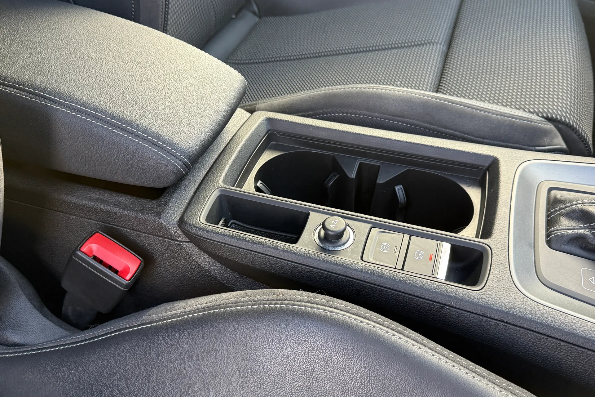 Audi Q3 thumbnail image number 44