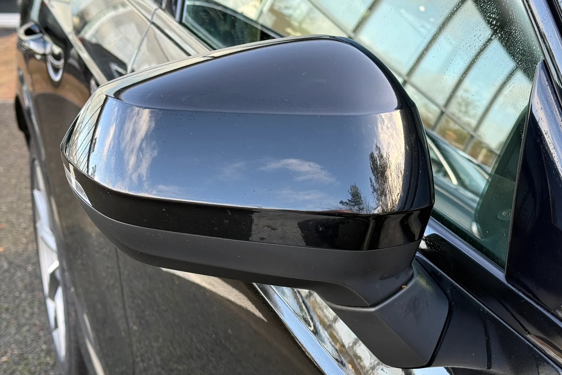 Audi Q3 thumbnail image number 38