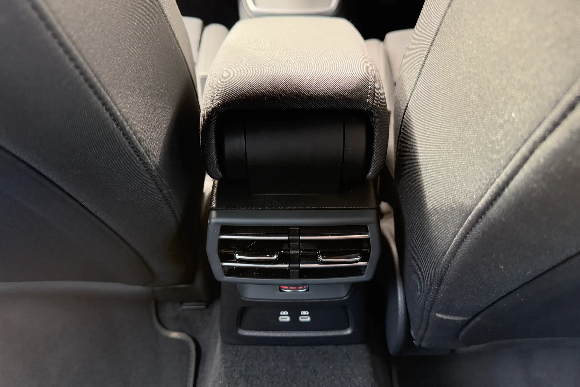 Audi A3 thumbnail image number 37