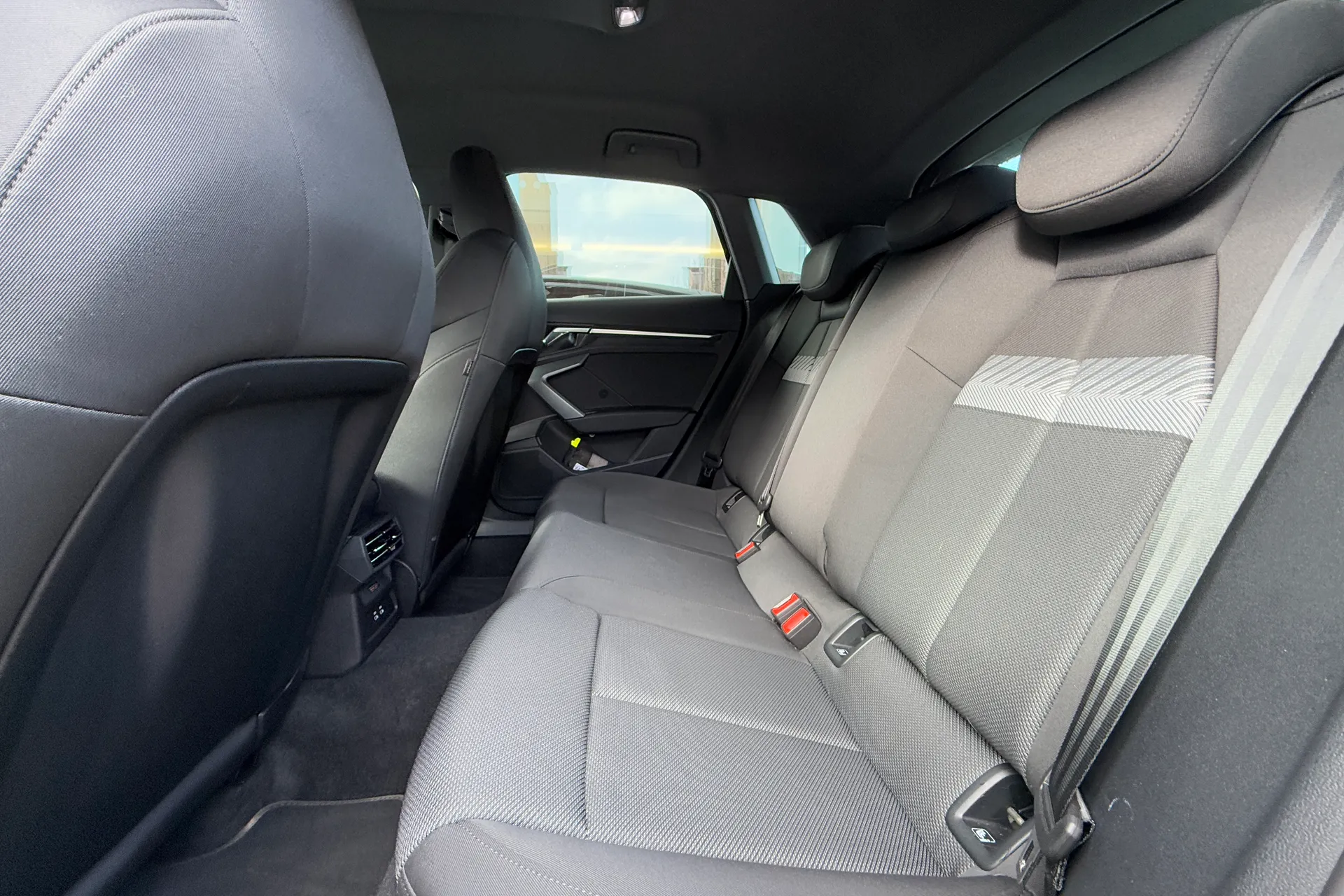 Audi A3 thumbnail image number 47