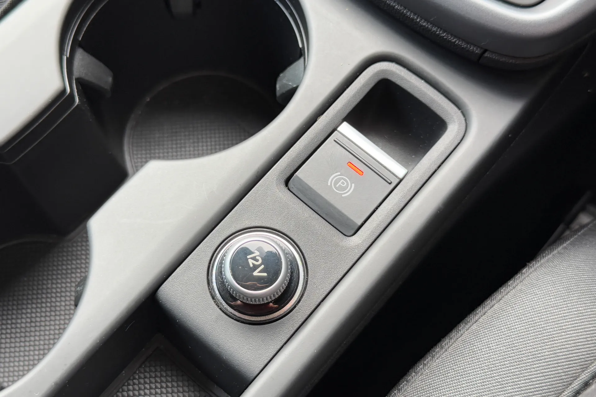 Audi A3 thumbnail image number 25