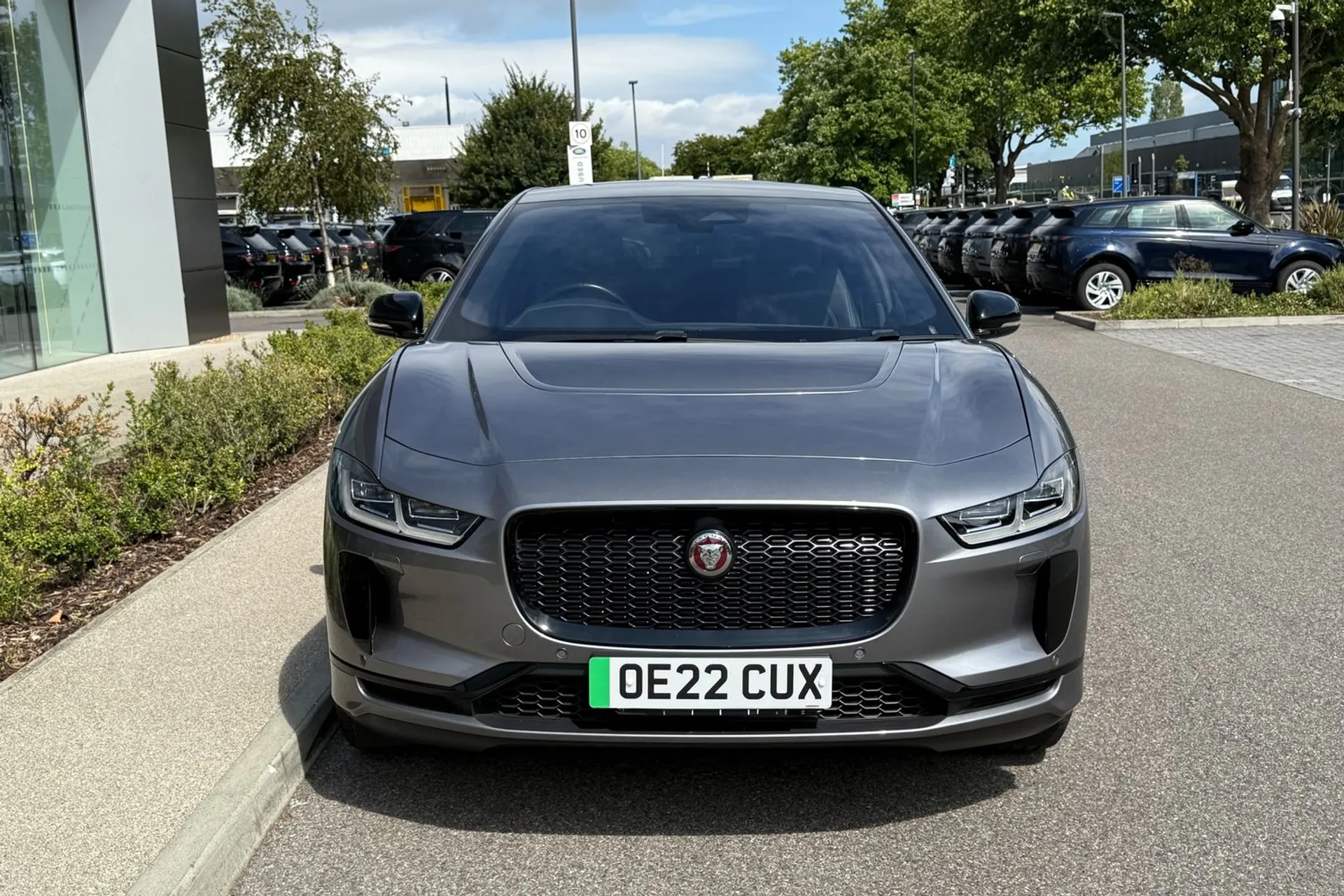 Jaguar I-PACE thumbnail image number 15