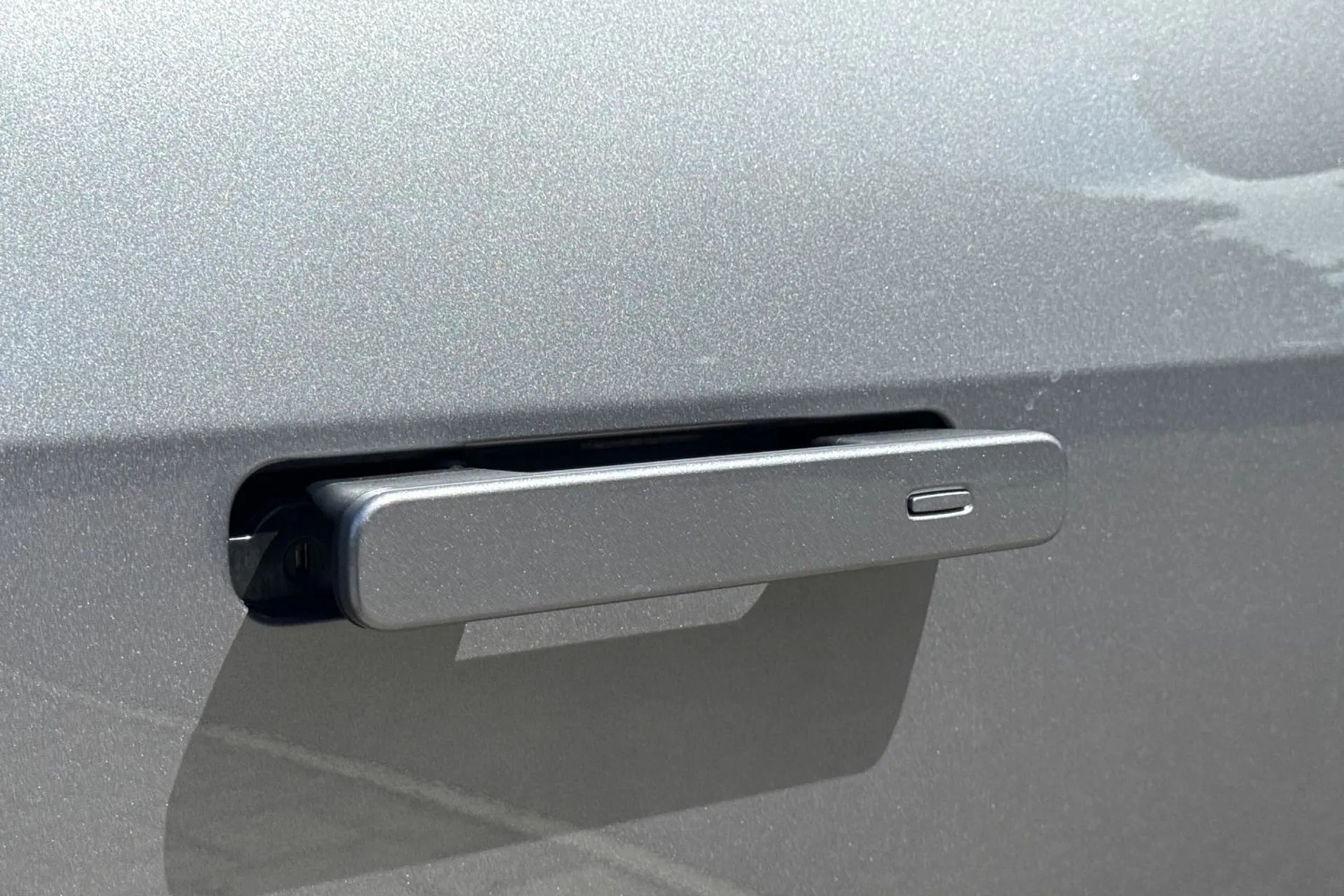 Jaguar I-PACE thumbnail image number 28