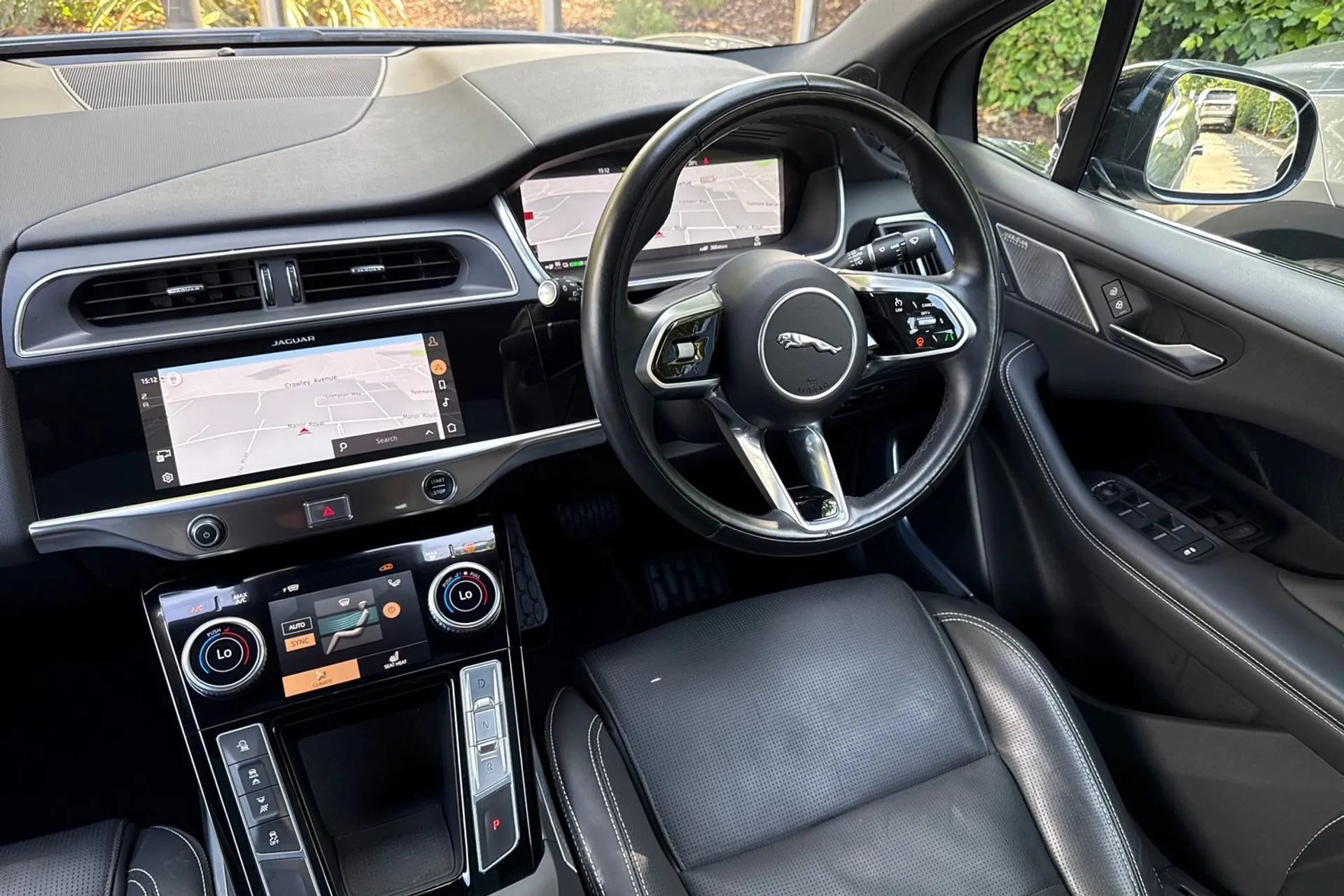 Jaguar I-PACE thumbnail image number 20
