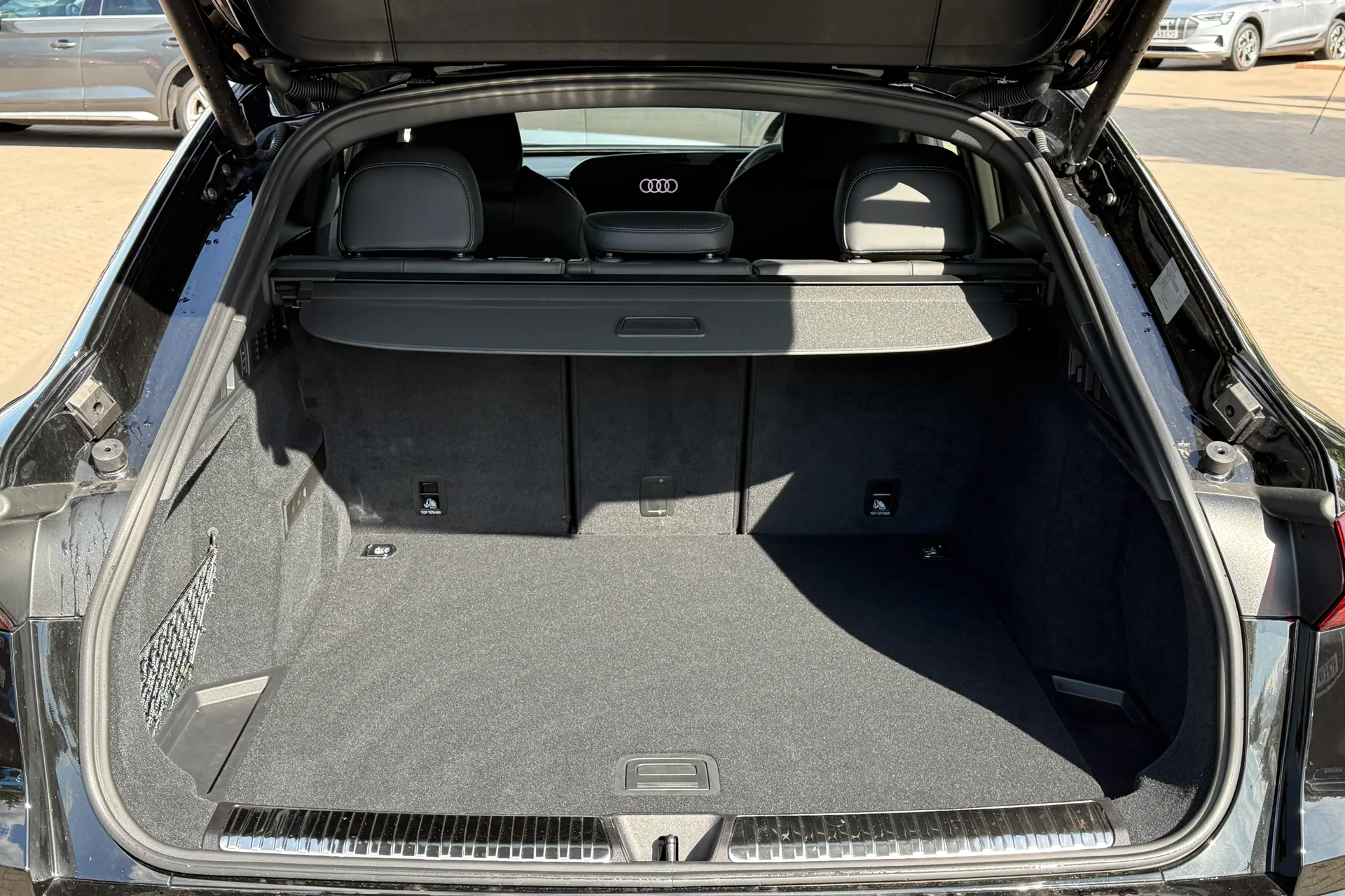 Audi Q5 thumbnail image number 35