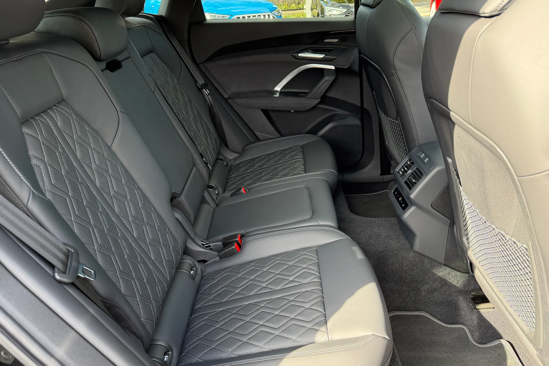 Audi Q5 thumbnail image number 45