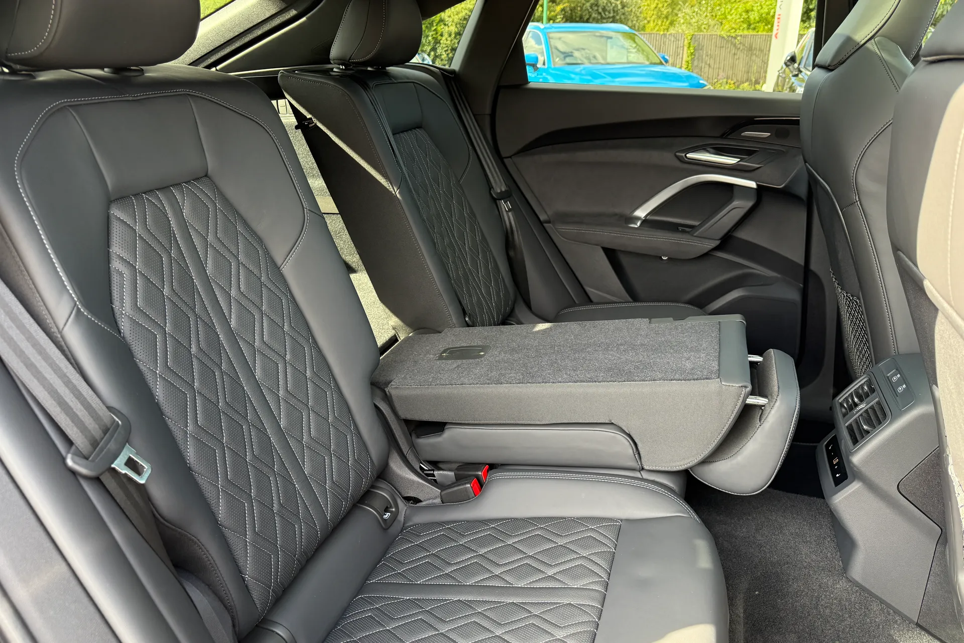 Audi Q5 thumbnail image number 47