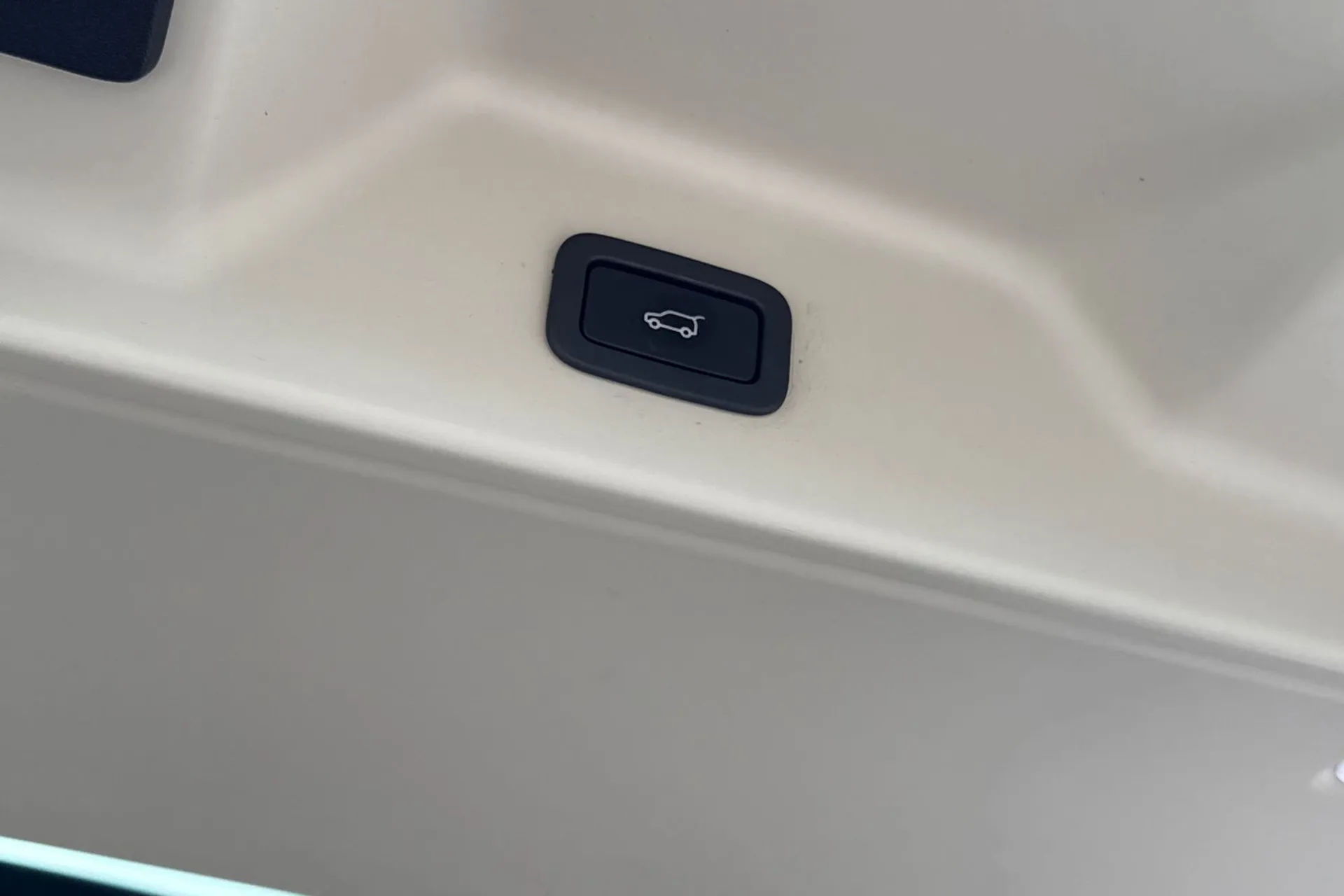 LAND ROVER RANGE ROVER thumbnail image number 30