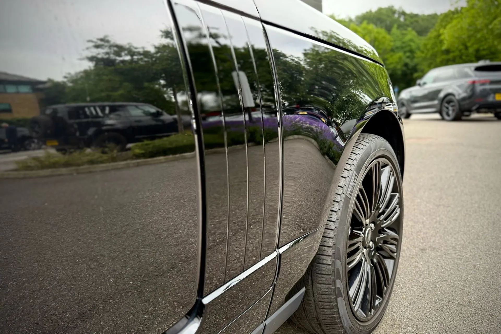 LAND ROVER RANGE ROVER thumbnail image number 11
