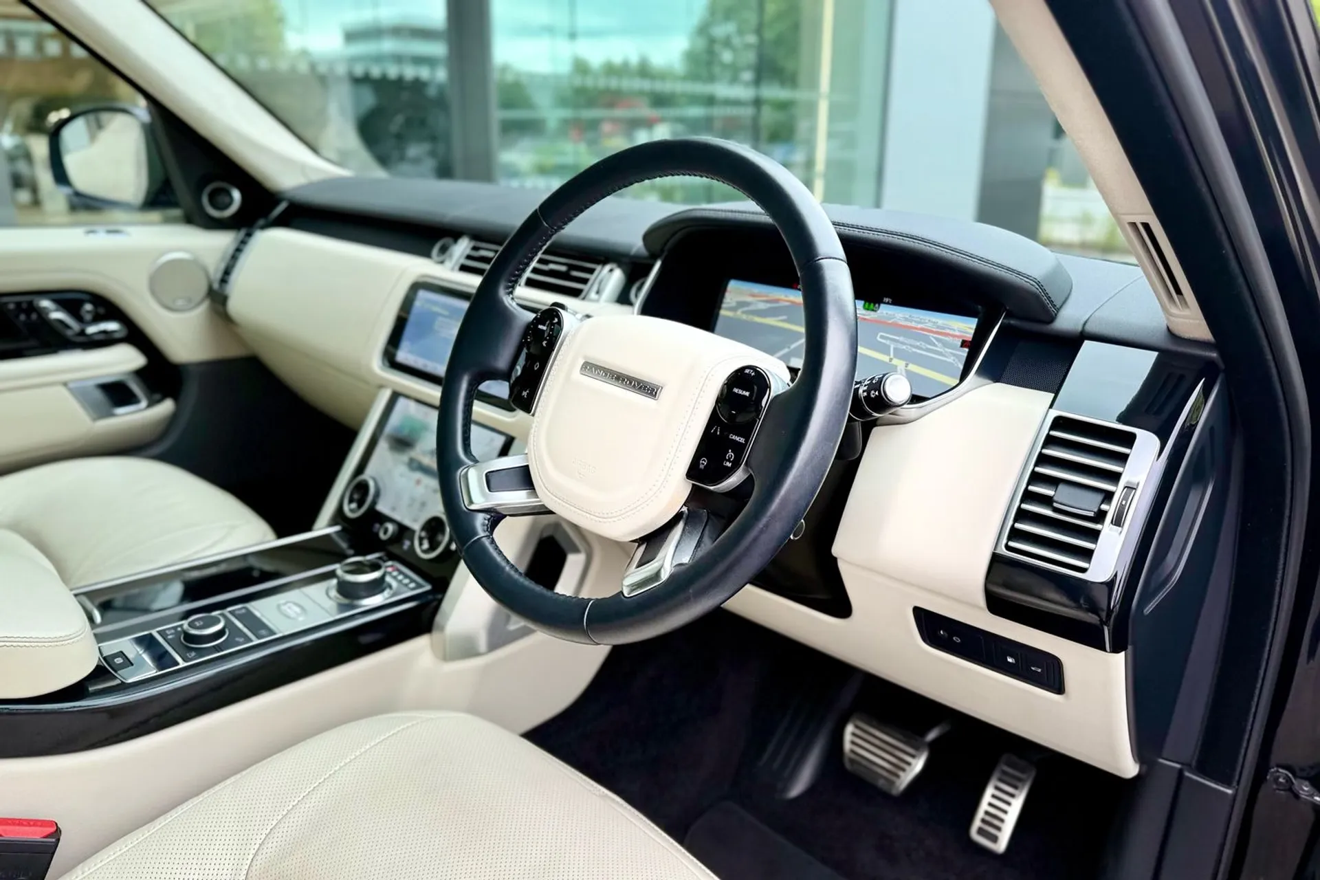 LAND ROVER RANGE ROVER thumbnail image number 41