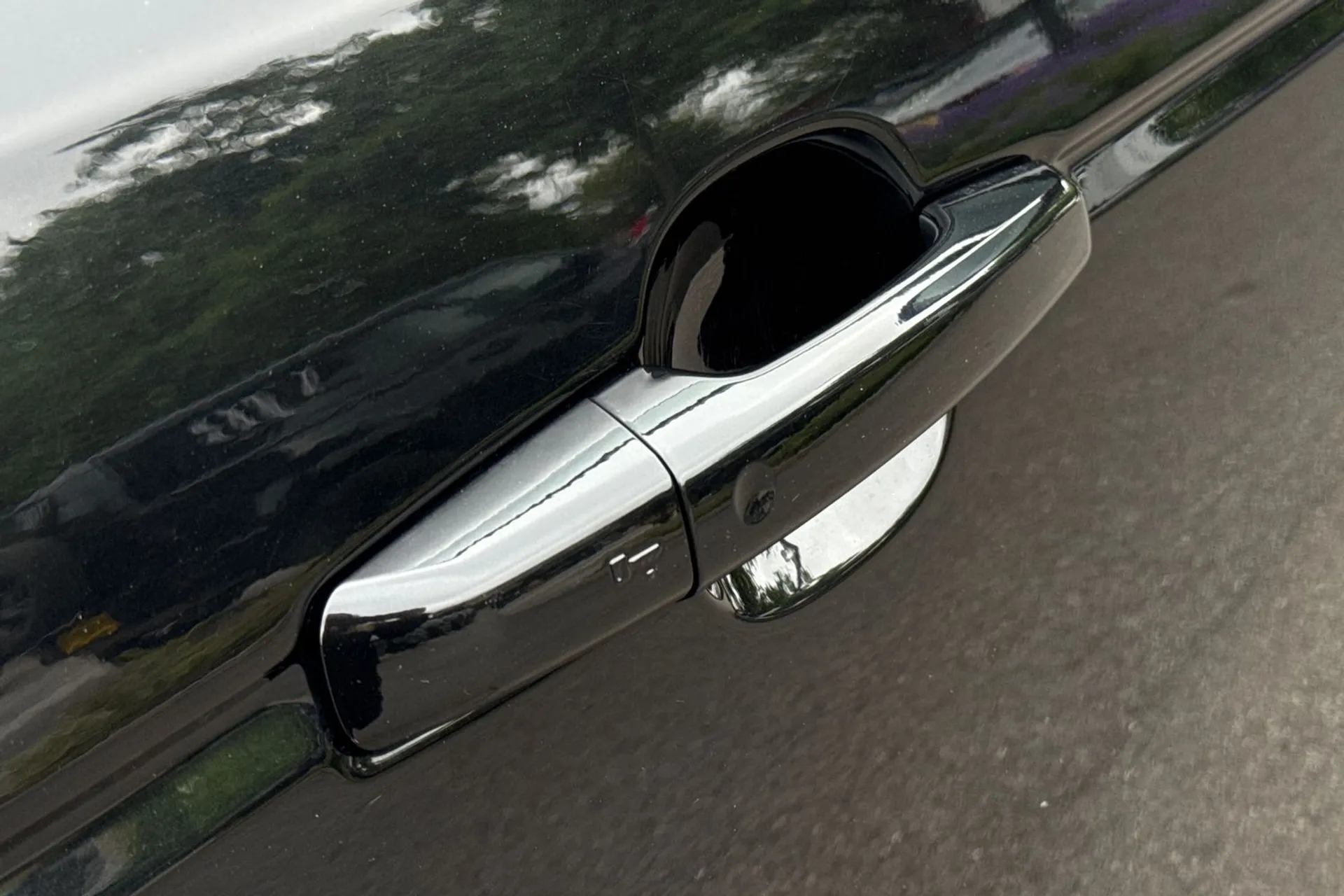 LAND ROVER RANGE ROVER thumbnail image number 22