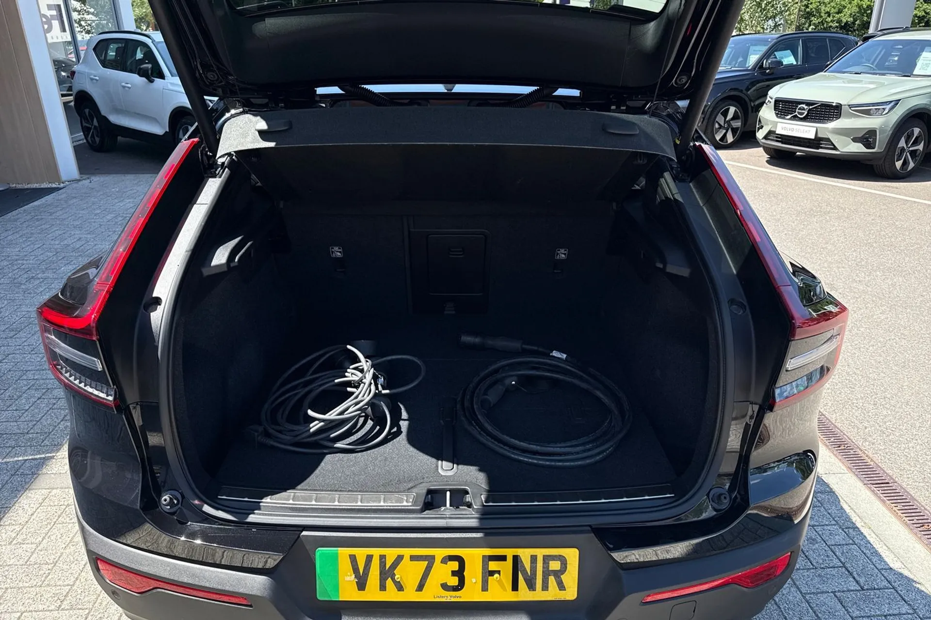 Volvo C40 thumbnail image number 19