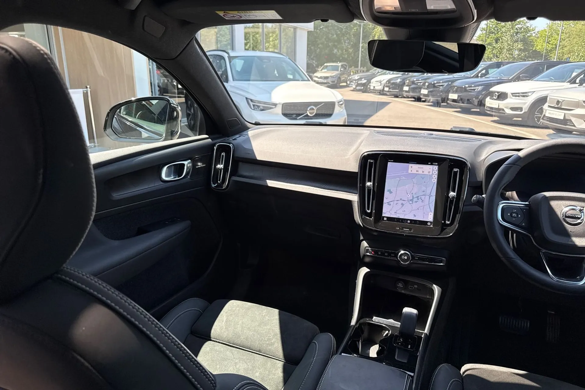 Volvo C40 thumbnail image number 31
