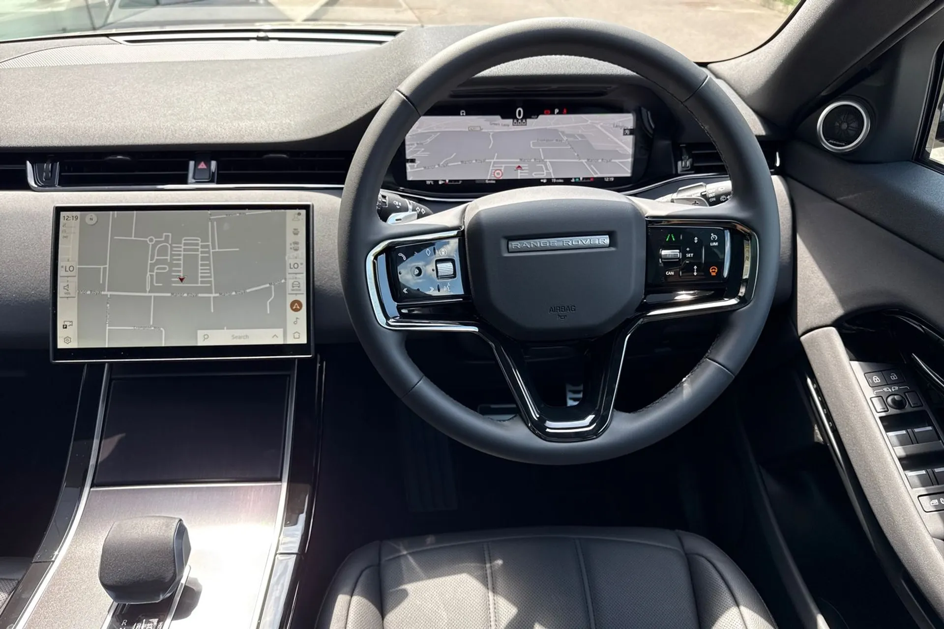 LAND ROVER RANGE ROVER EVOQUE thumbnail image number 27