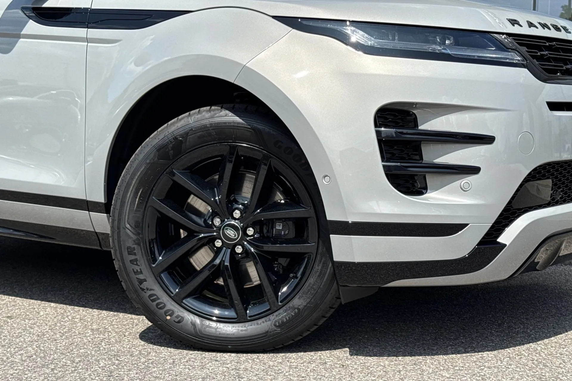 LAND ROVER RANGE ROVER EVOQUE thumbnail image number 9