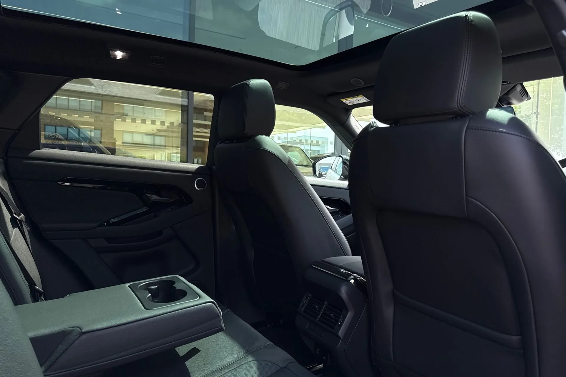 LAND ROVER RANGE ROVER EVOQUE thumbnail image number 34
