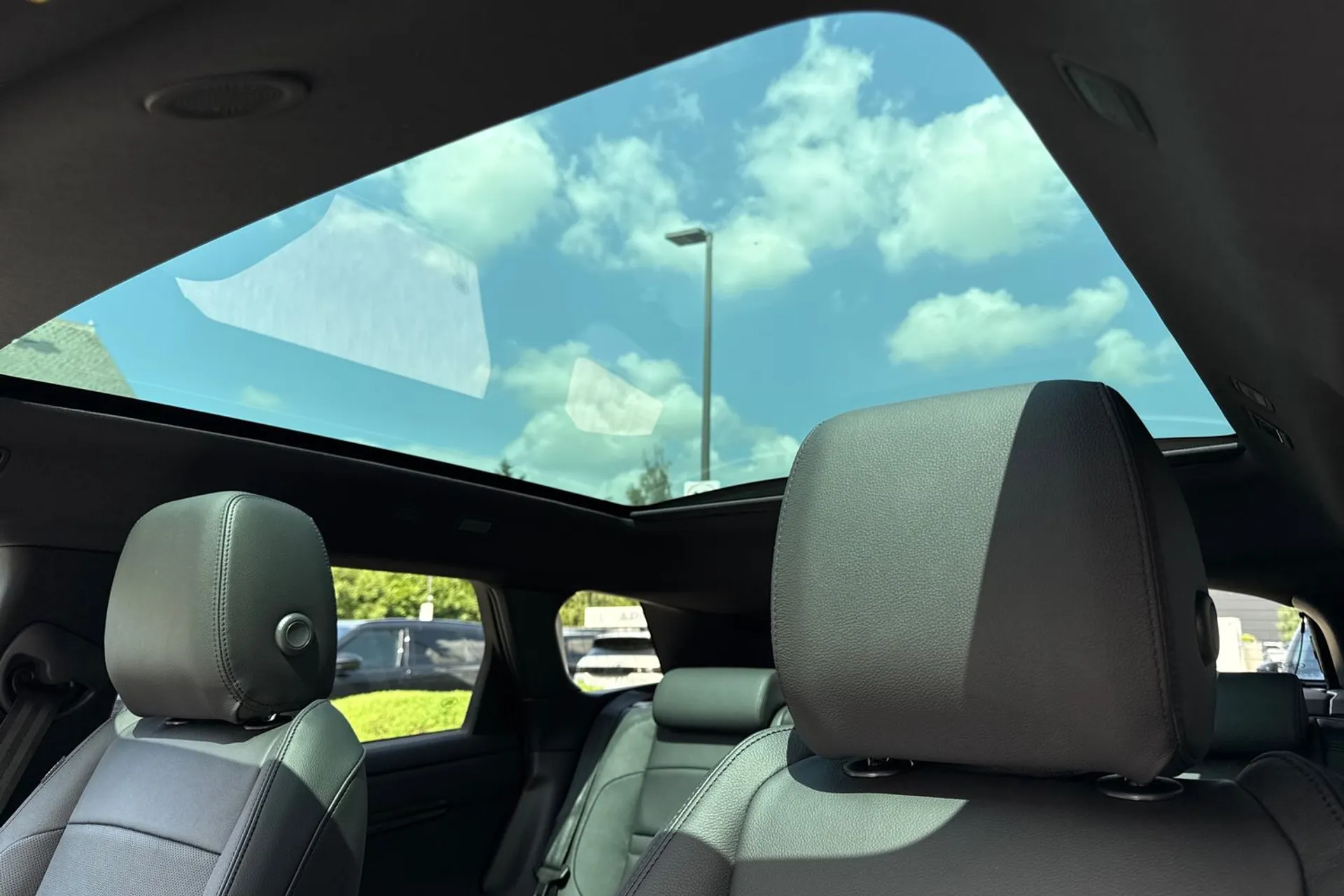 LAND ROVER RANGE ROVER EVOQUE thumbnail image number 4