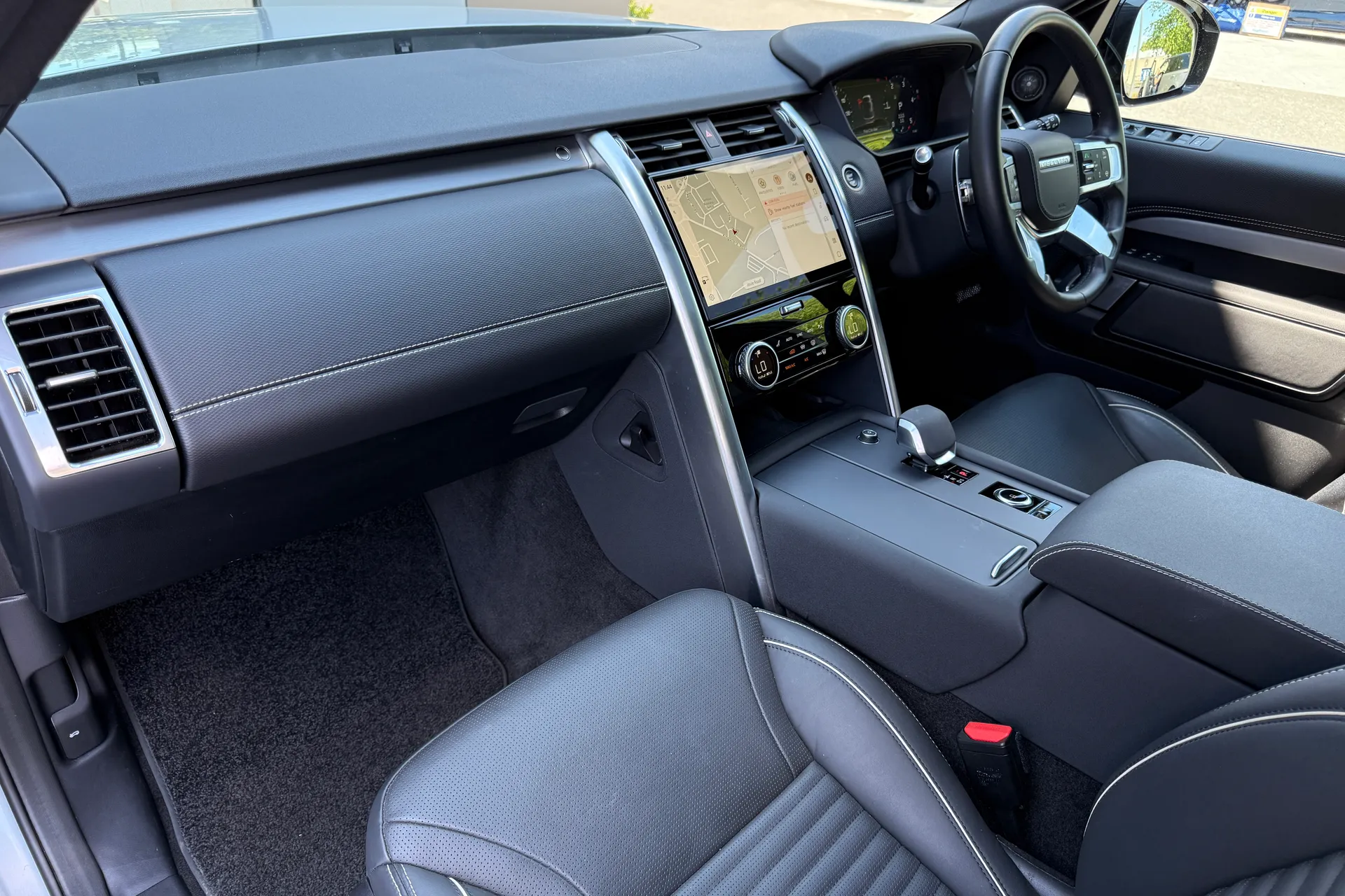 LAND ROVER DISCOVERY thumbnail image number 32