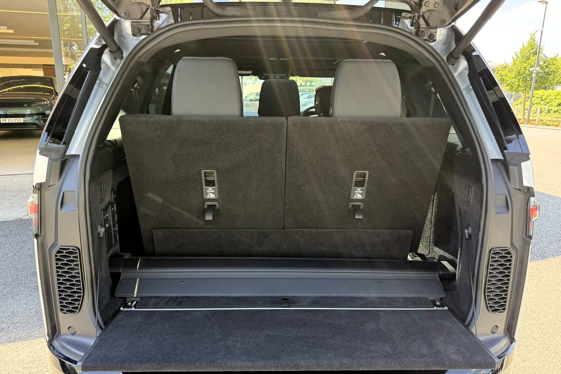 LAND ROVER DISCOVERY thumbnail image number 25