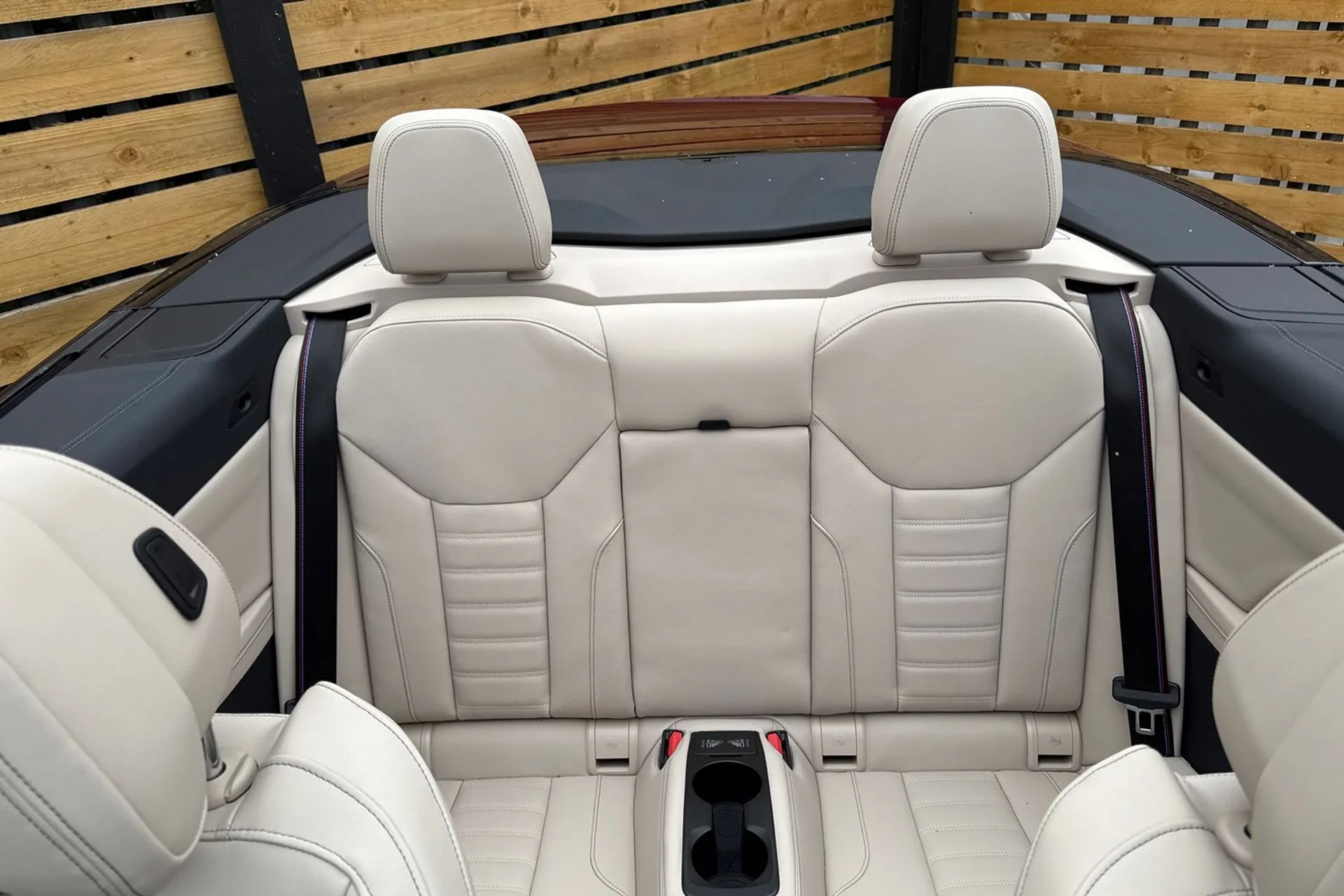 BMW 4 SERIES thumbnail image number 32