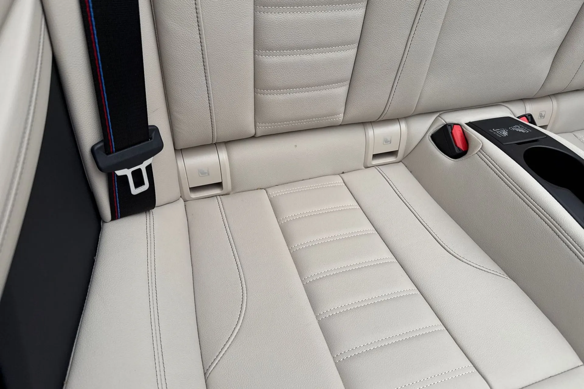 BMW 4 SERIES thumbnail image number 25