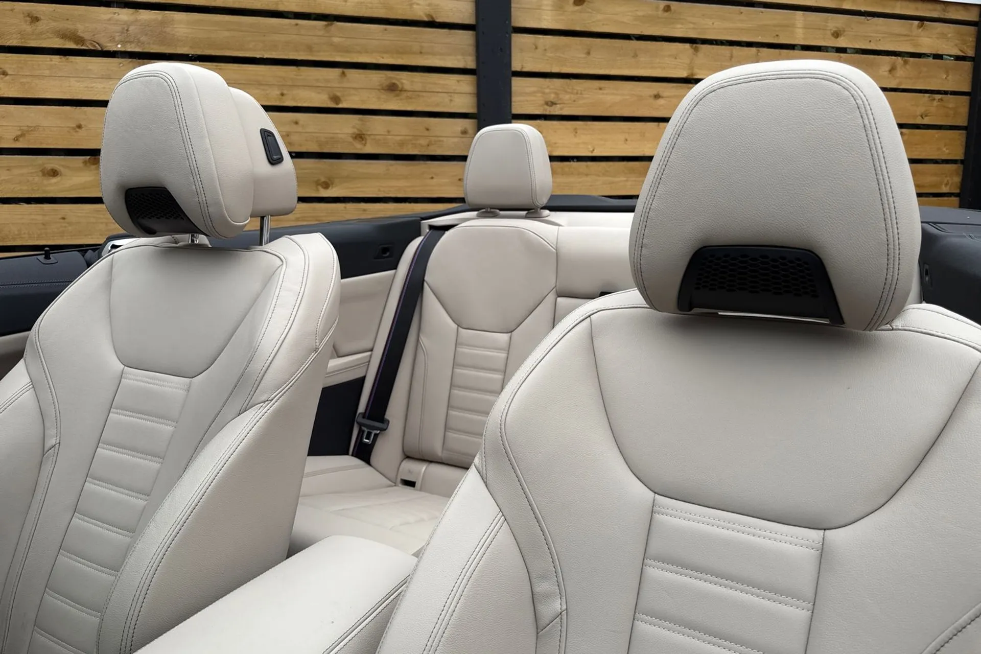BMW 4 SERIES thumbnail image number 30