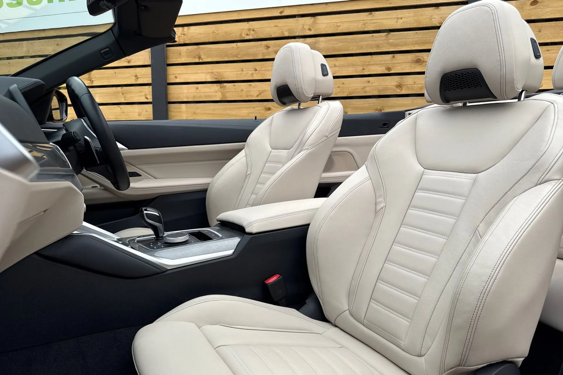 BMW 4 SERIES thumbnail image number 29