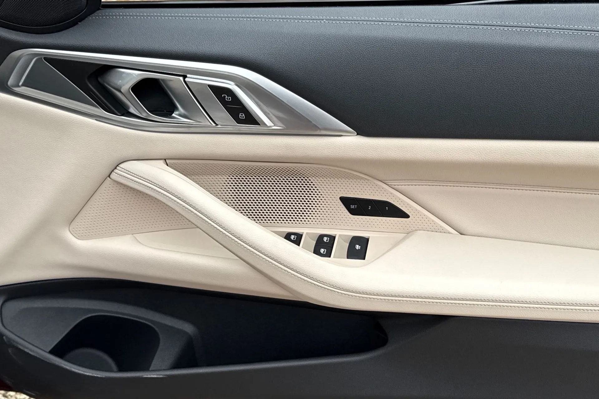 BMW 4 SERIES thumbnail image number 40