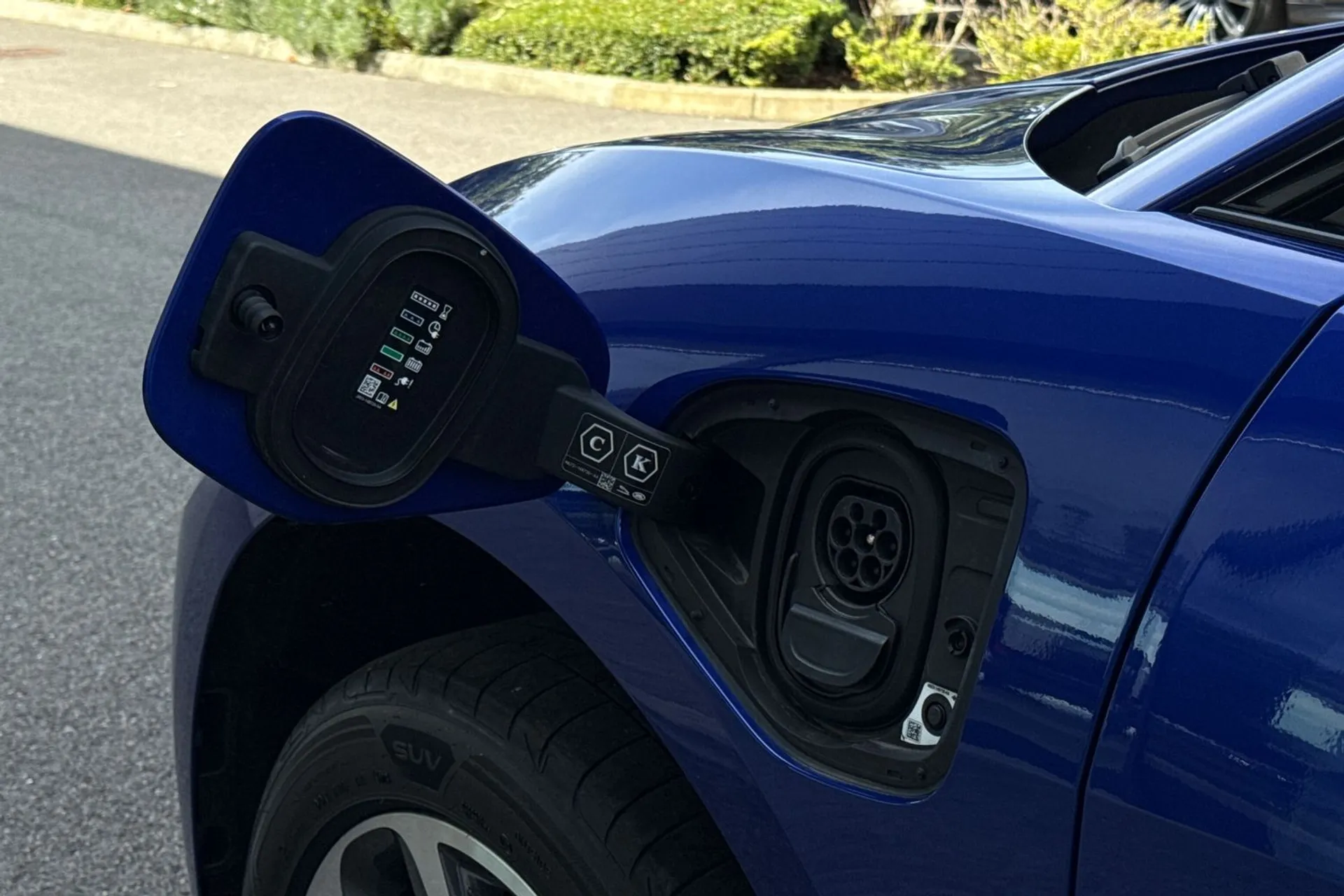 Jaguar I-PACE thumbnail image number 23