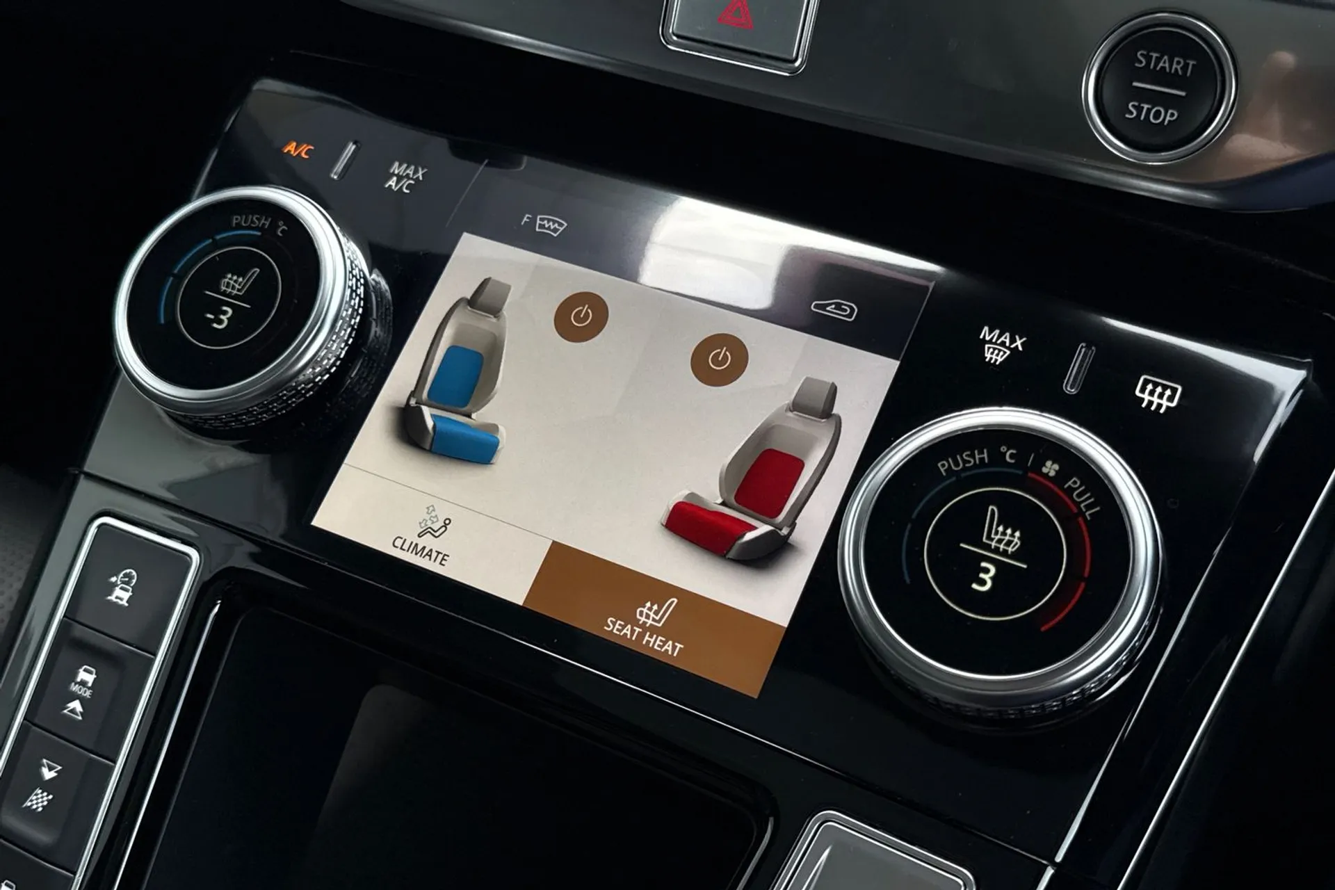 Jaguar I-PACE thumbnail image number 52