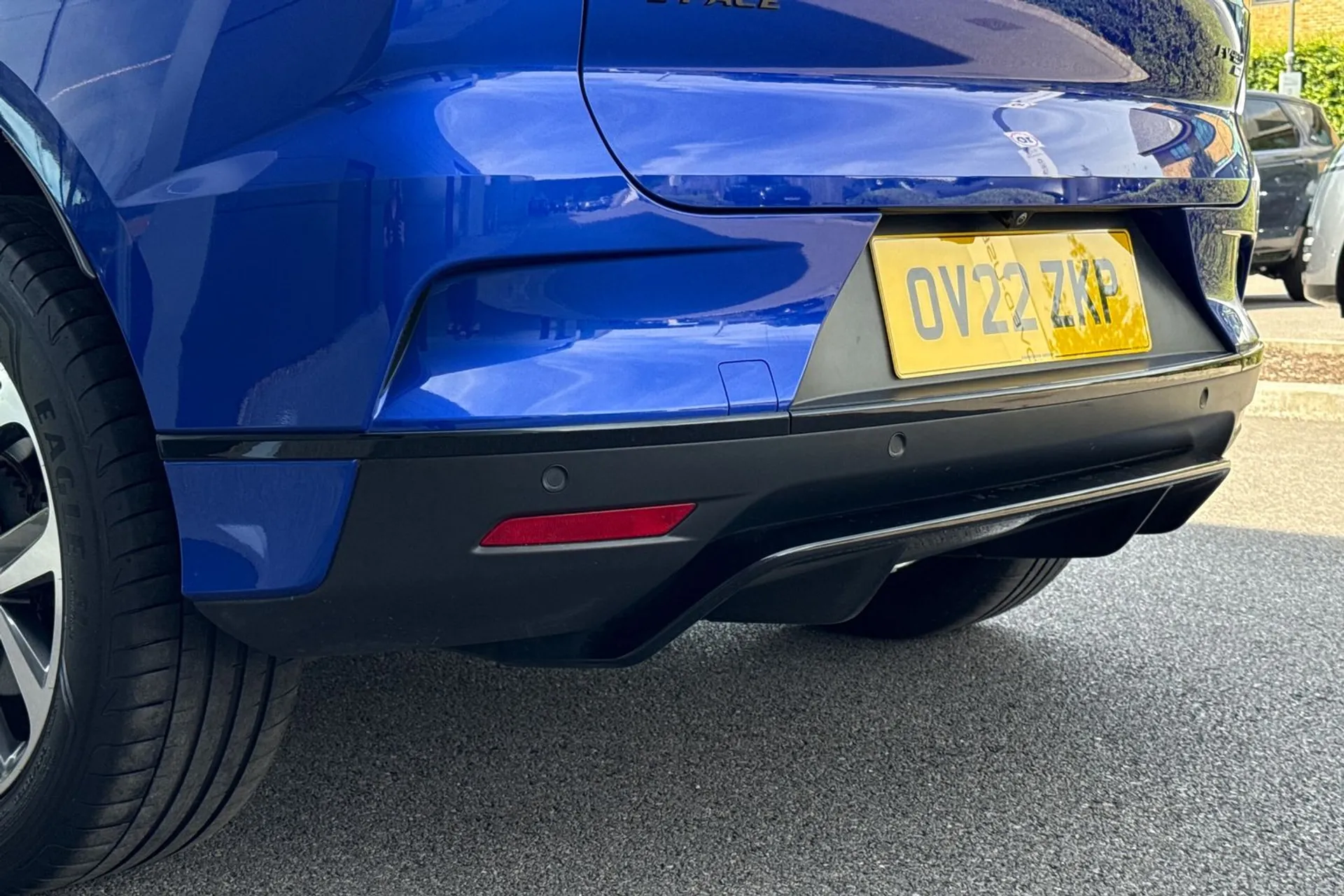 Jaguar I-PACE thumbnail image number 22