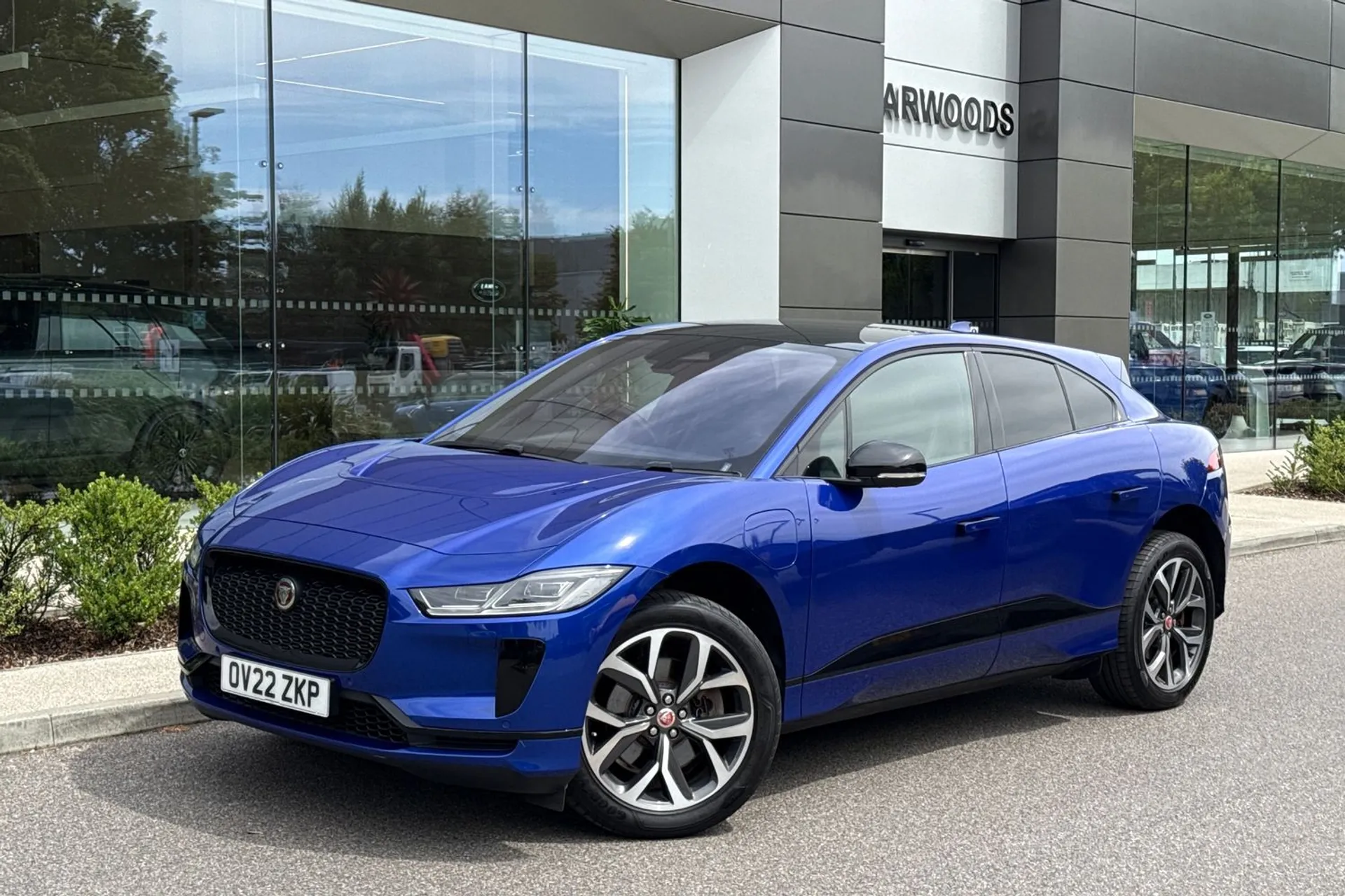 Jaguar I-PACE thumbnail image number 14