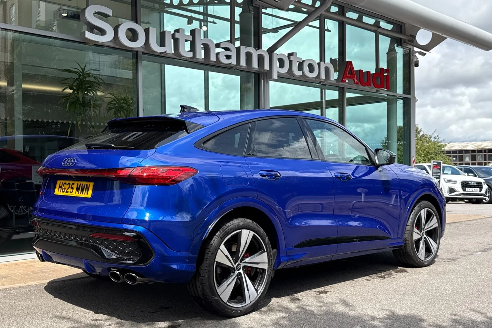 Audi Q5 thumbnail image number 7