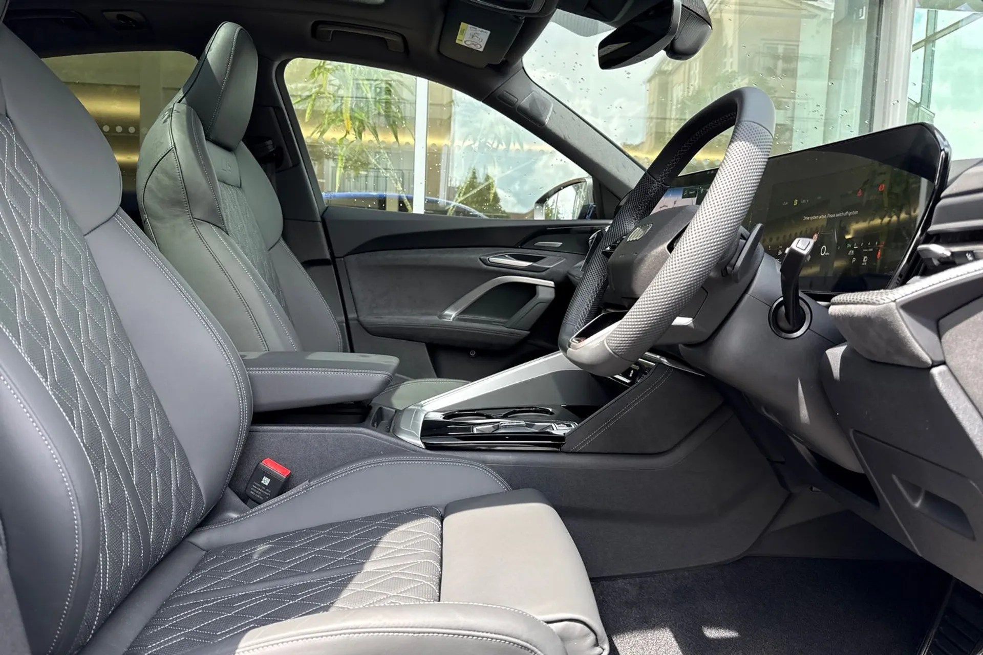 Audi Q5 thumbnail image number 25