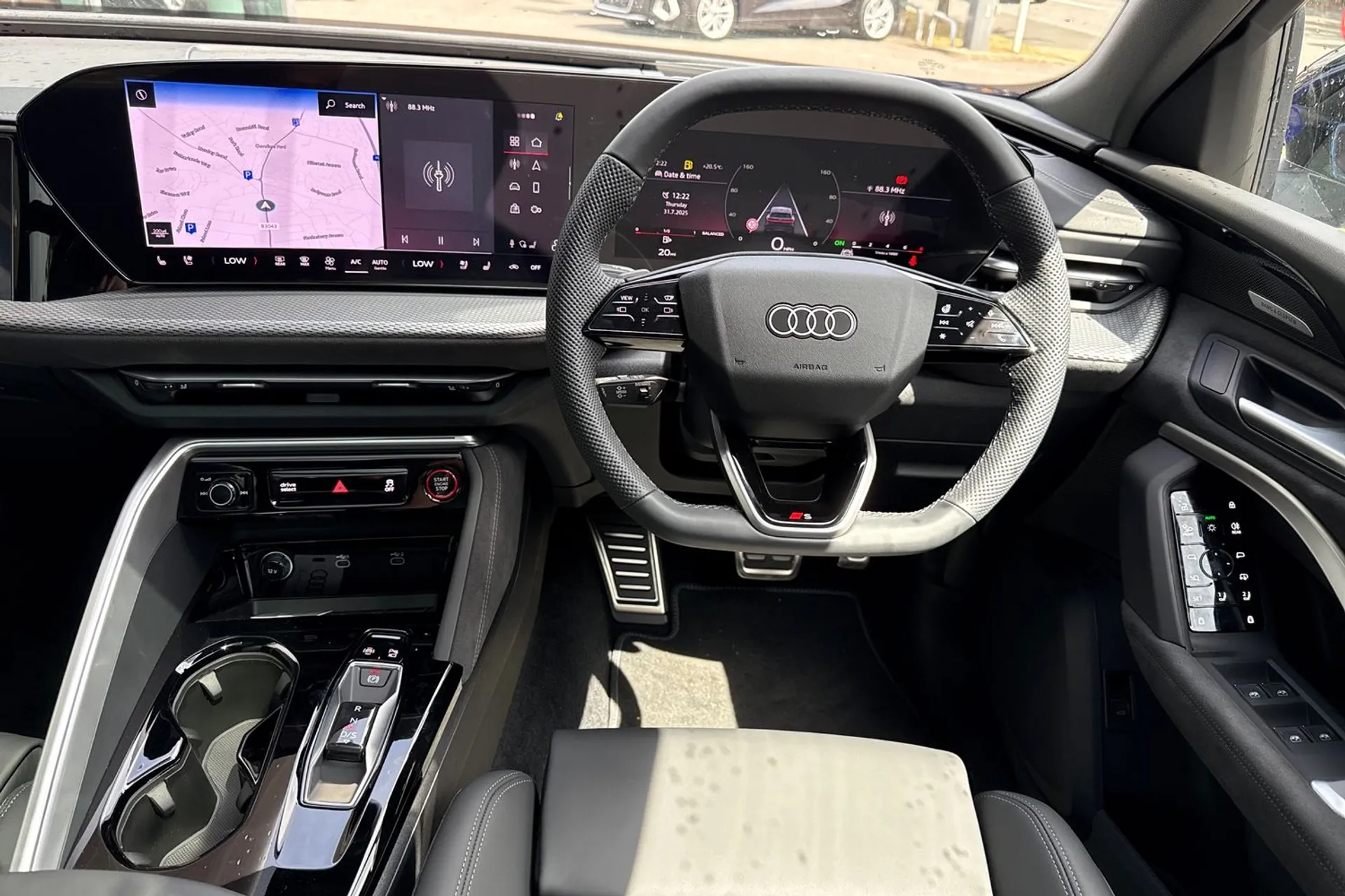 Audi Q5 thumbnail image number 34