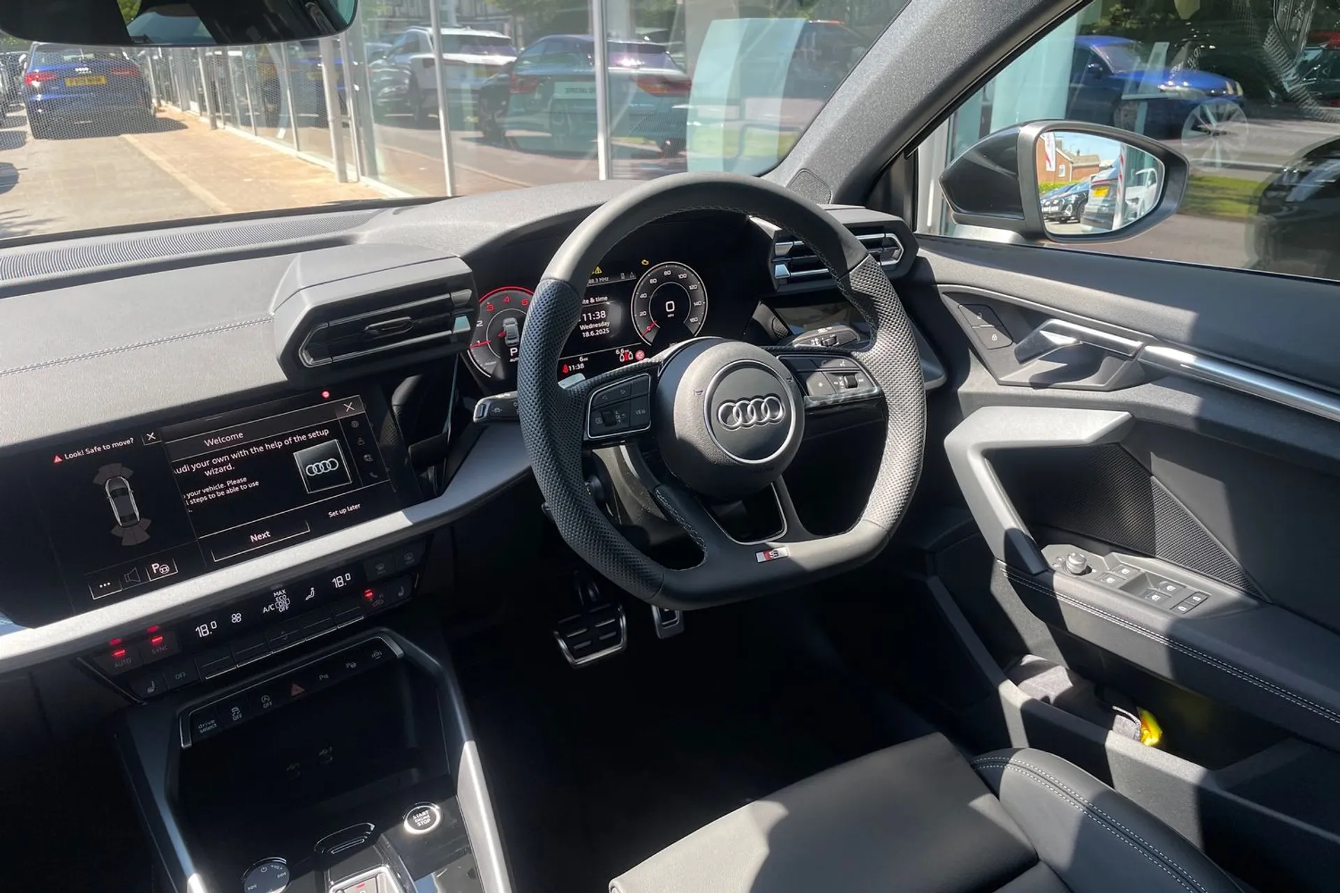 Audi A3 thumbnail image number 32