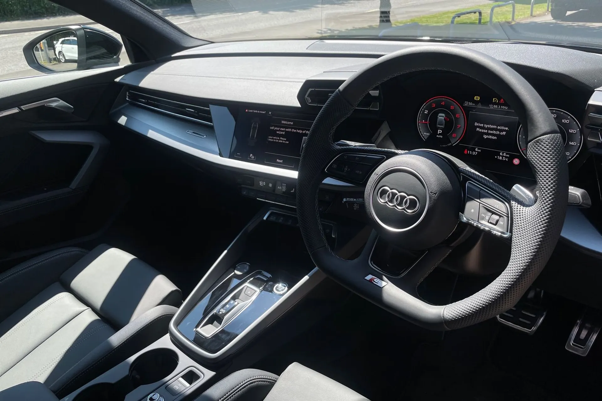 Audi A3 thumbnail image number 25