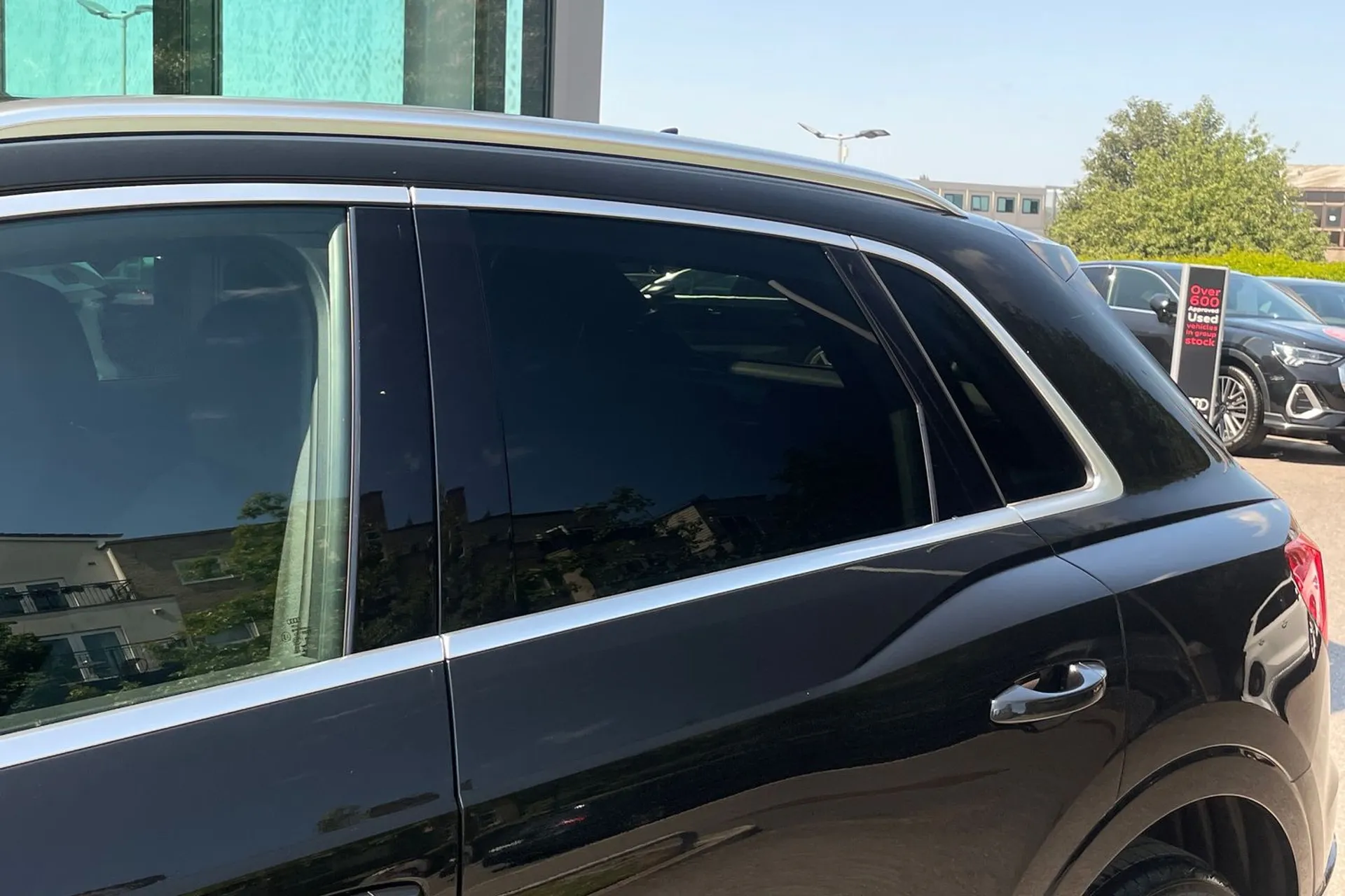 Audi Q3 thumbnail image number 12