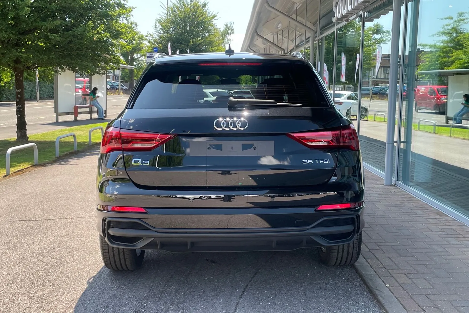 Audi Q3 thumbnail image number 6