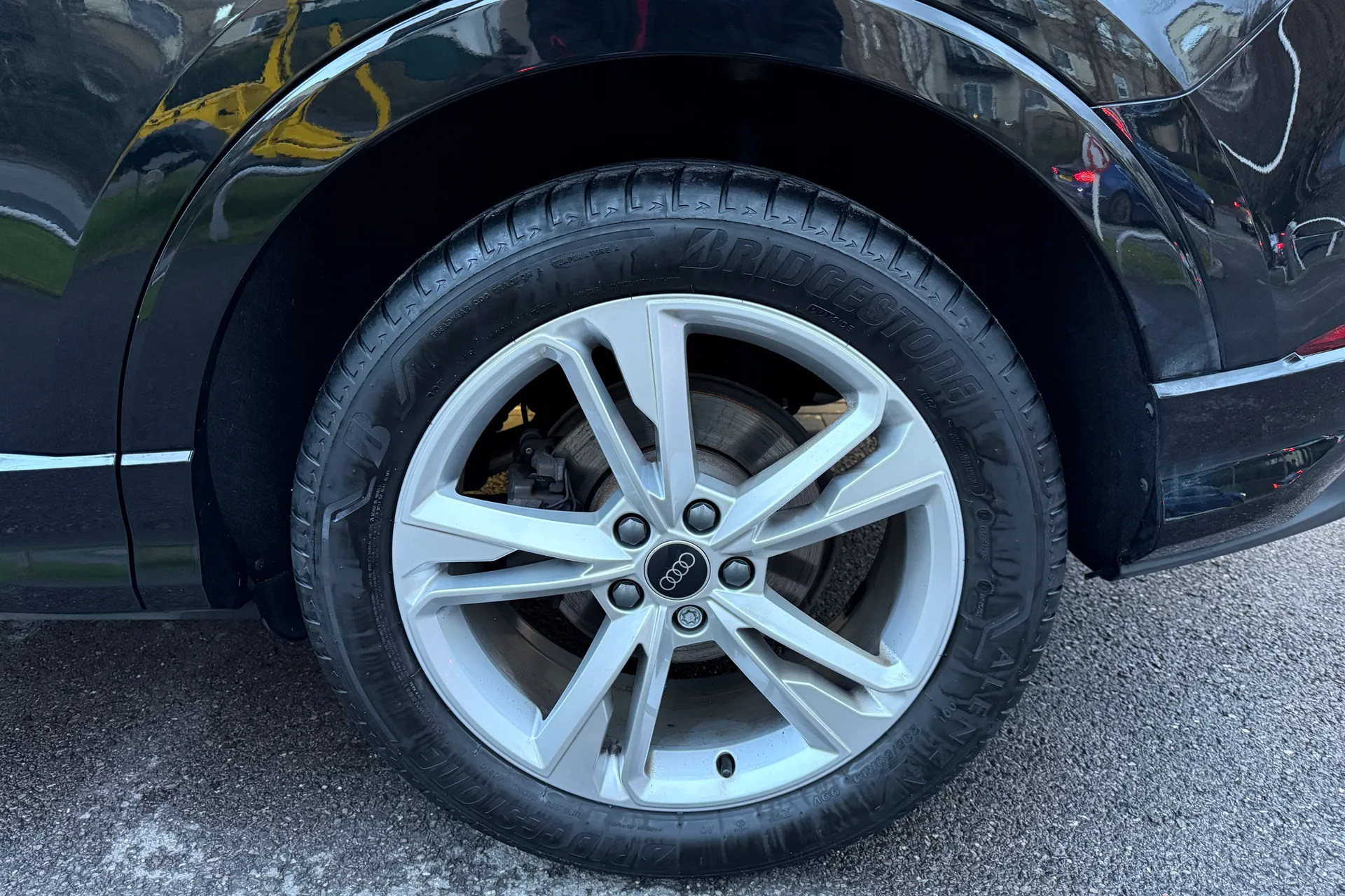 Audi Q3 thumbnail image number 49