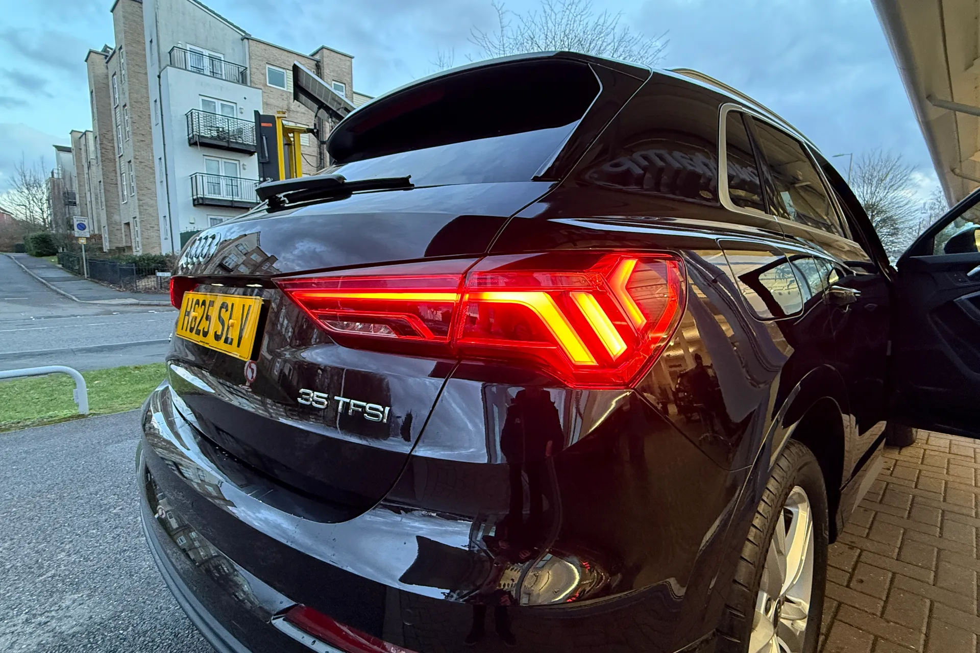 Audi Q3 thumbnail image number 41