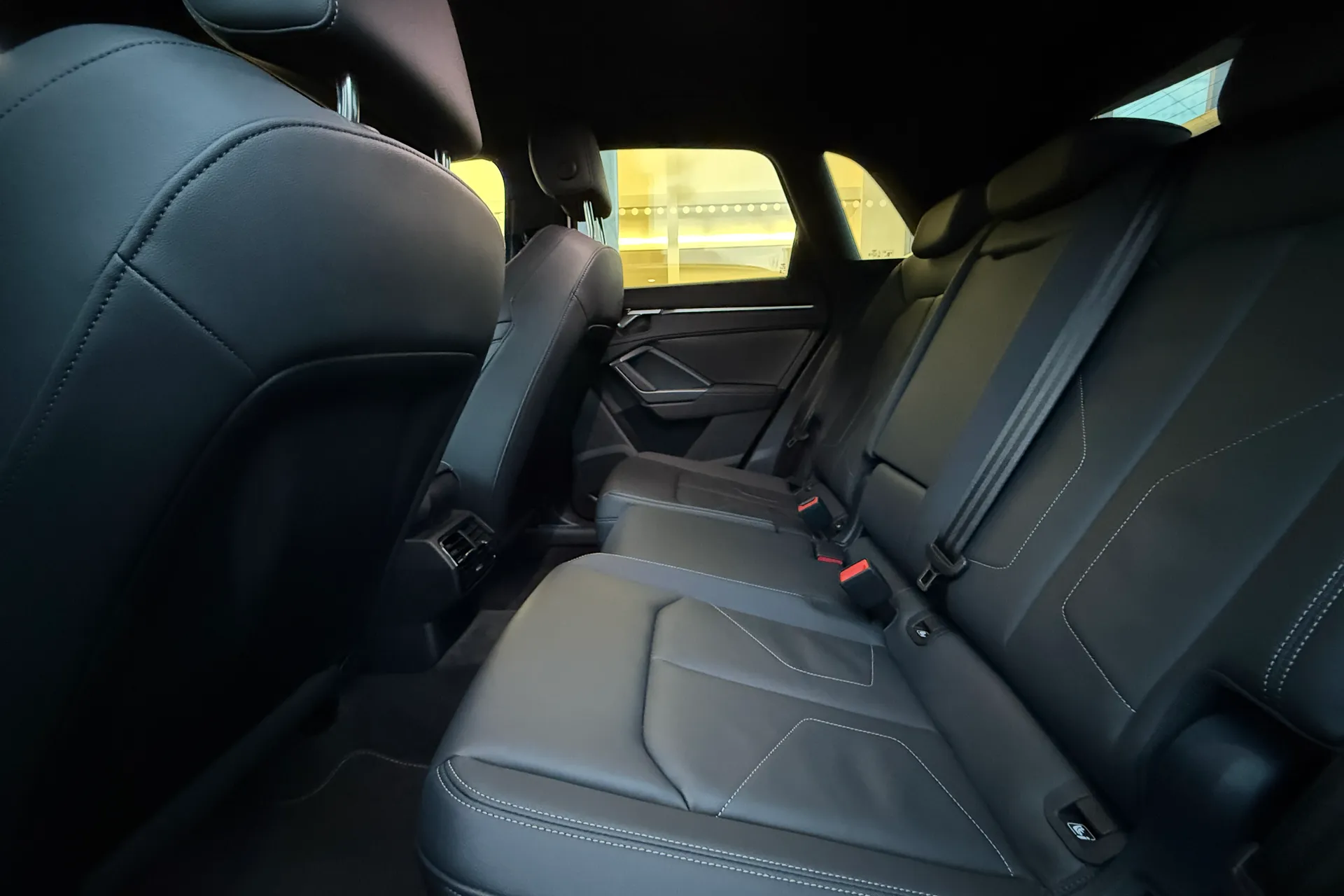 Audi Q3 thumbnail image number 50