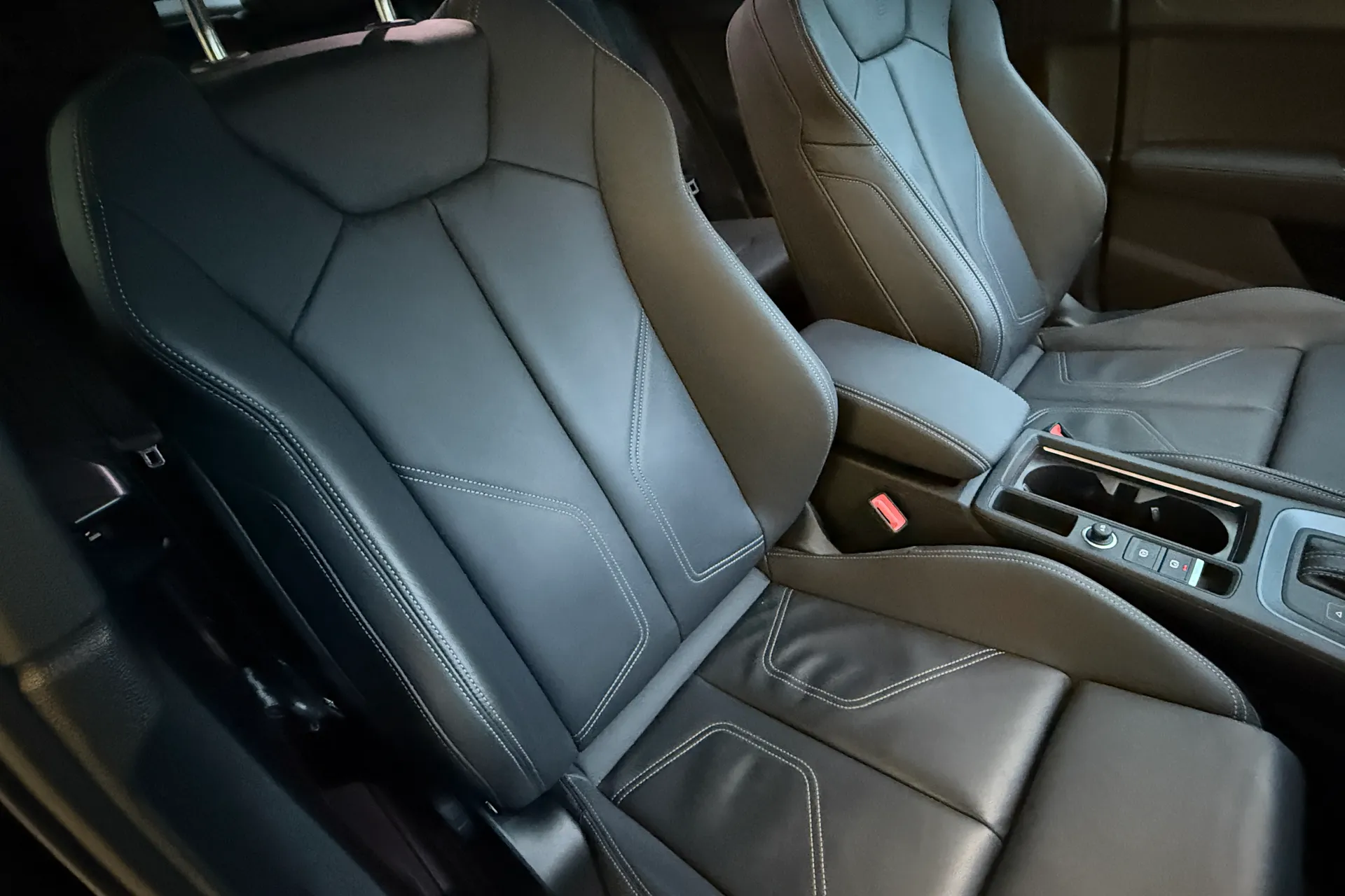 Audi Q3 thumbnail image number 33