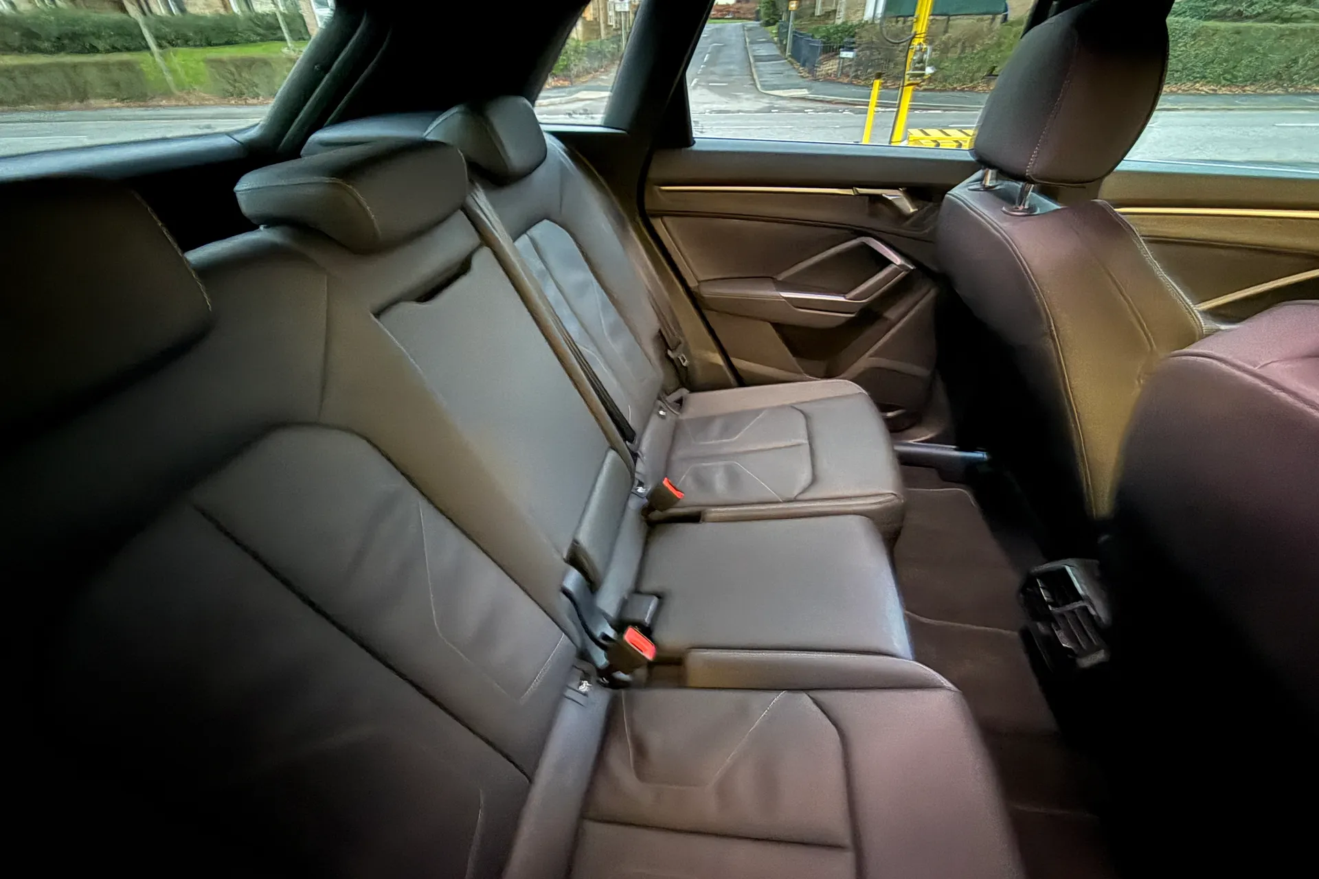 Audi Q3 thumbnail image number 37