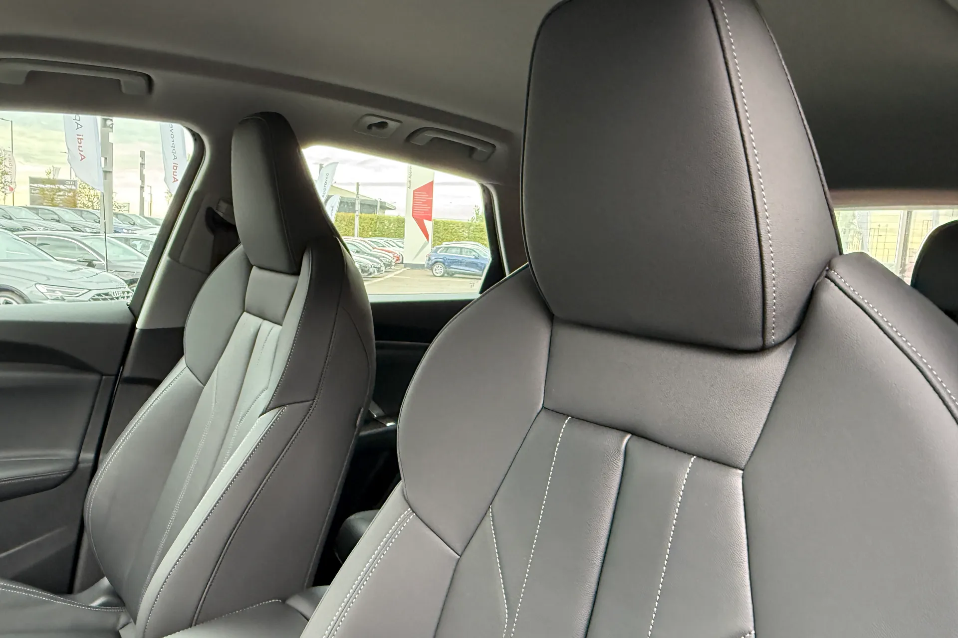 Audi Q5 thumbnail image number 35